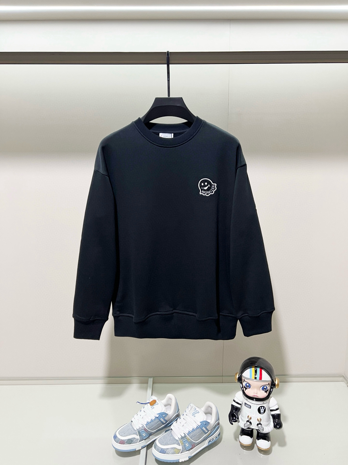Moncler Hoodie — f3a5b8da Angle 1