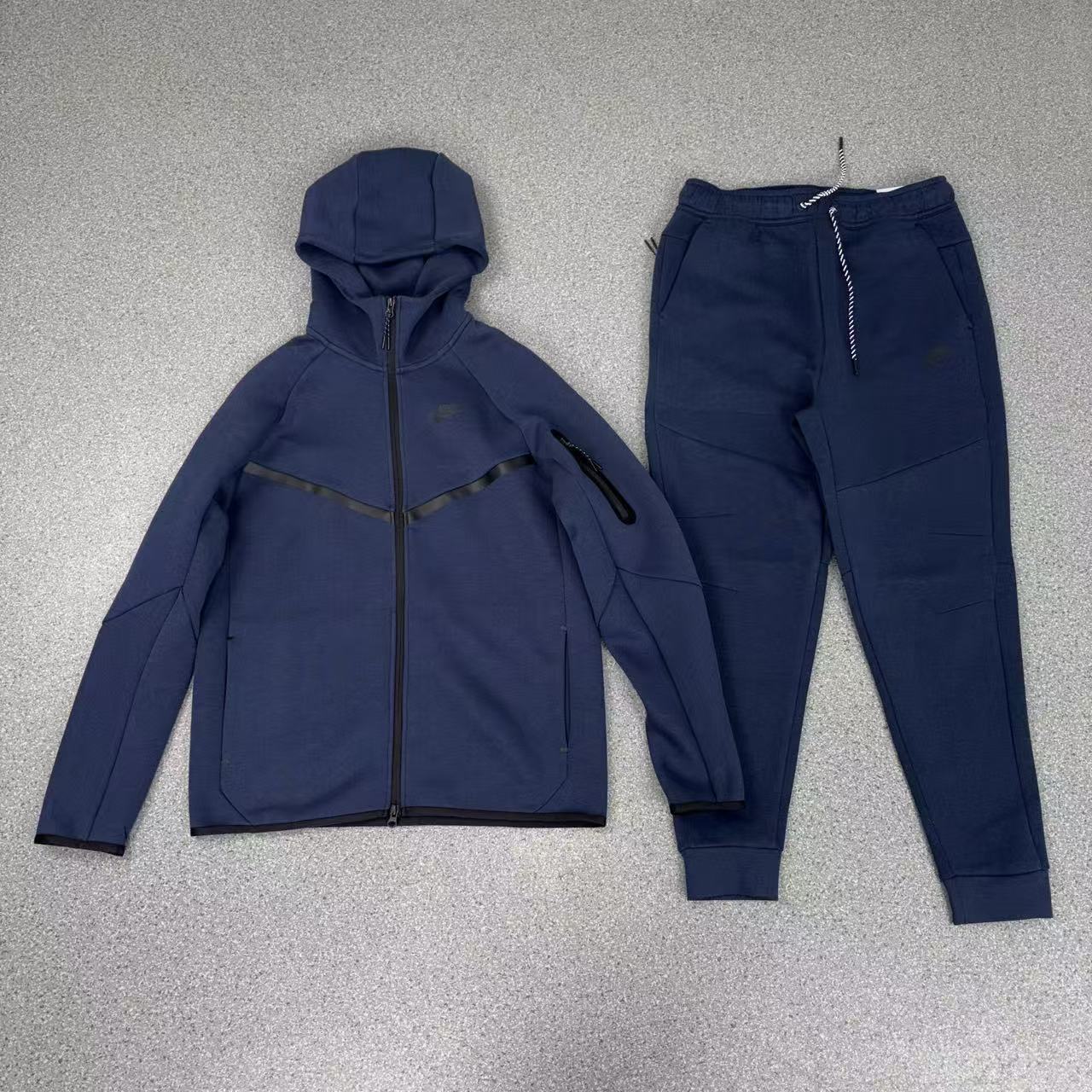 Nike Hoodie — 32c85bc4 Angle 1