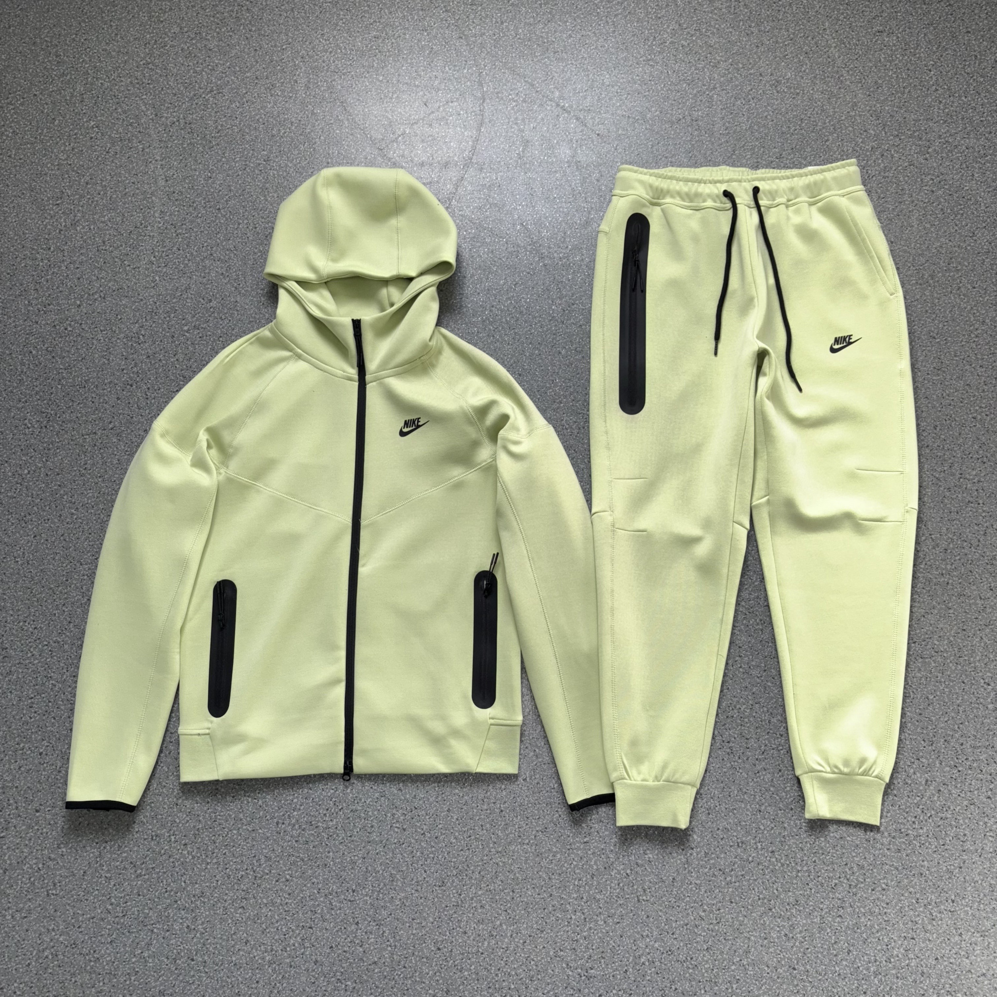 Nike Hoodie — 60984ea4 Angle 1