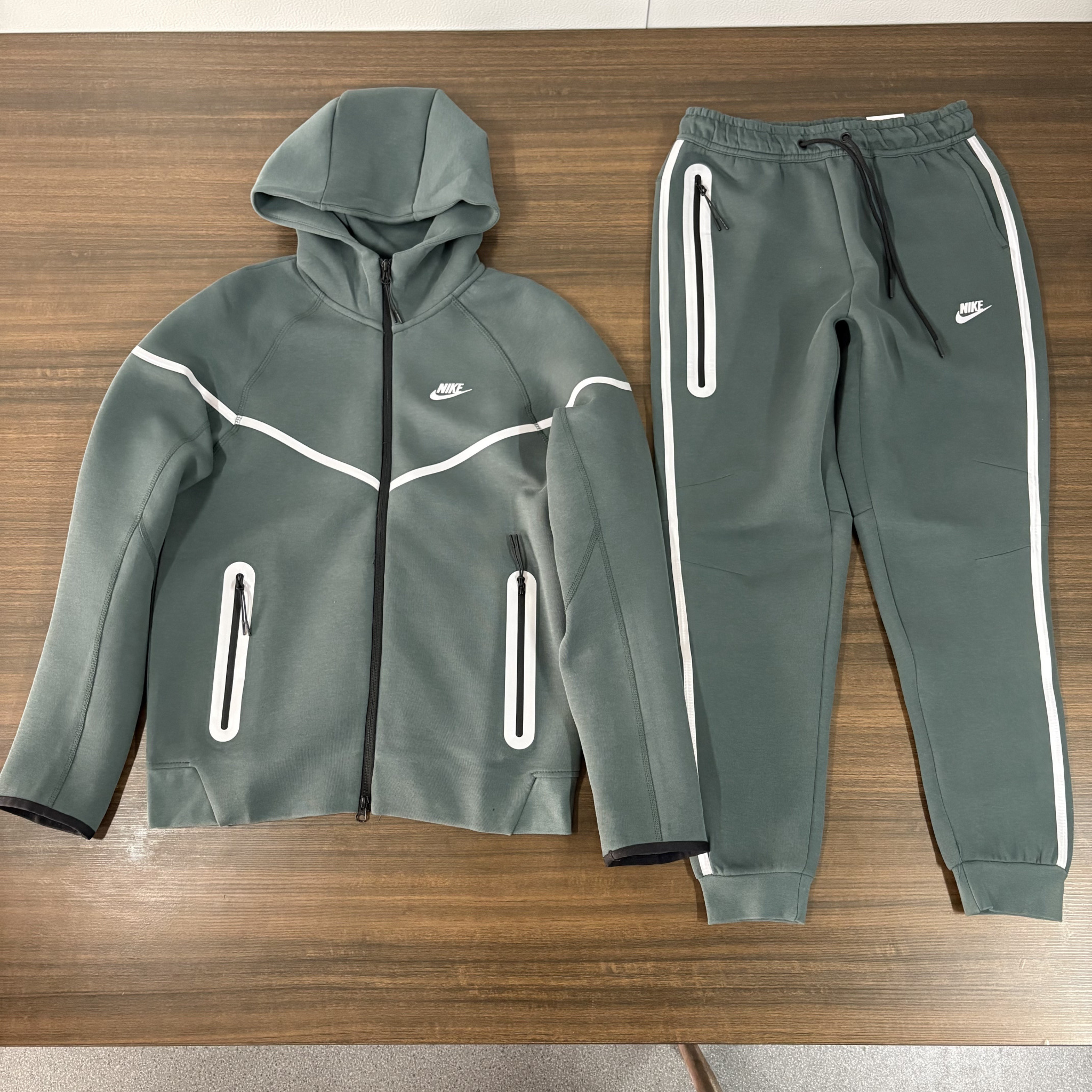 Nike Hoodie — 62f3a976 Angle 1
