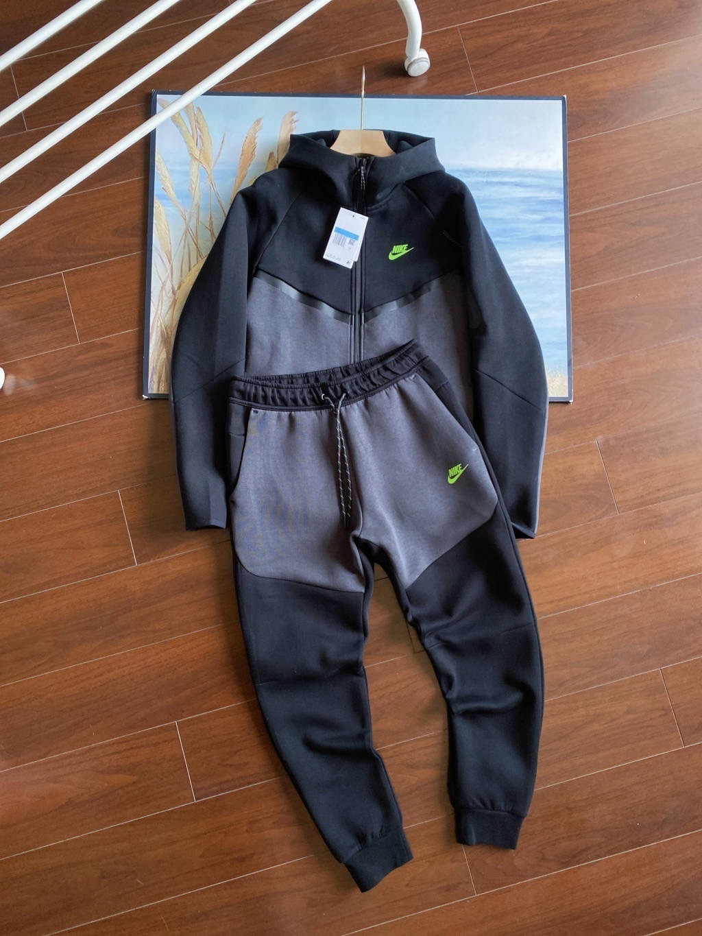 Nike Hoodie — 8c2696b8 Angle 1