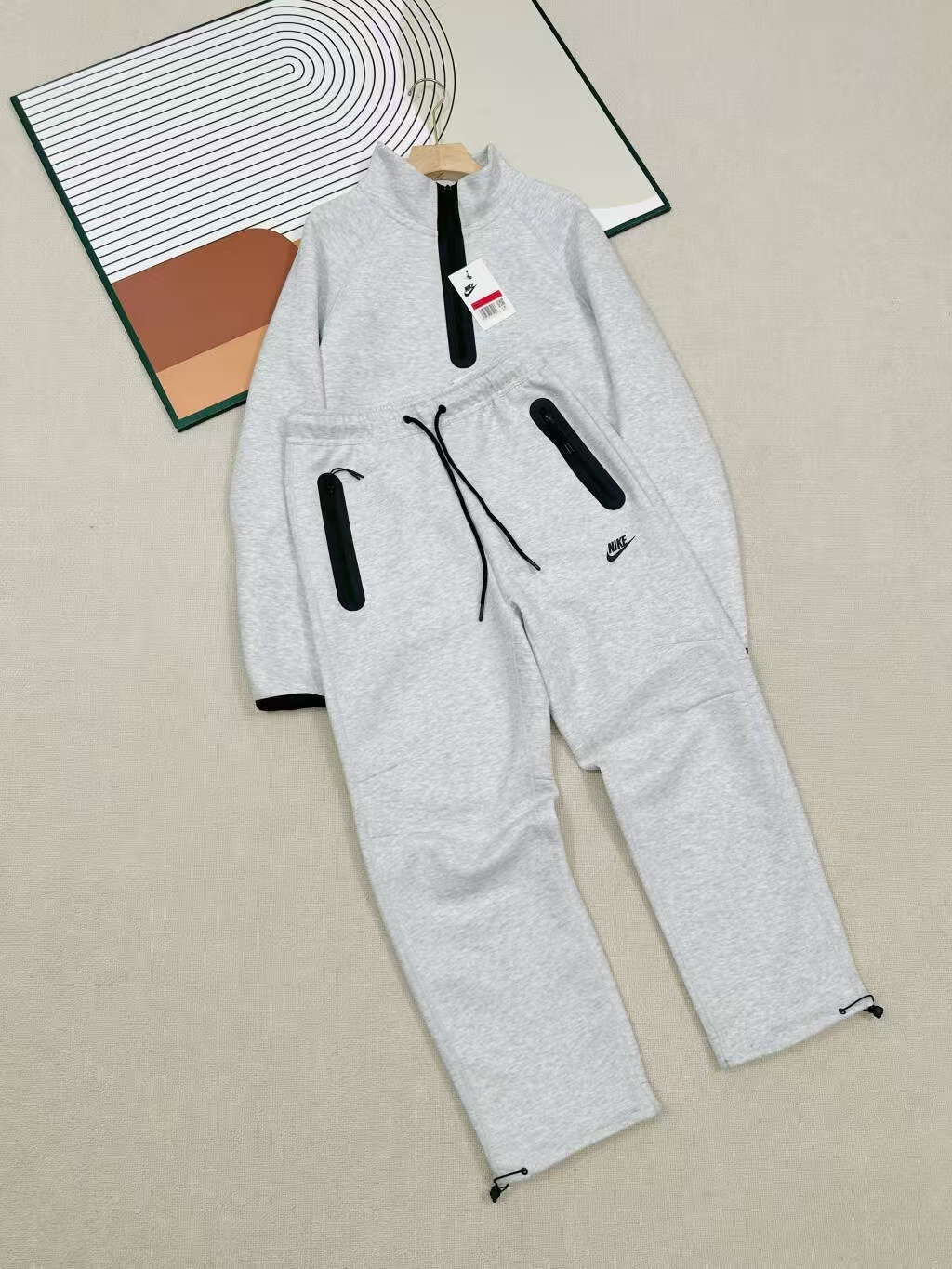 Nike Hoodie — acdb3f5d Angle 1