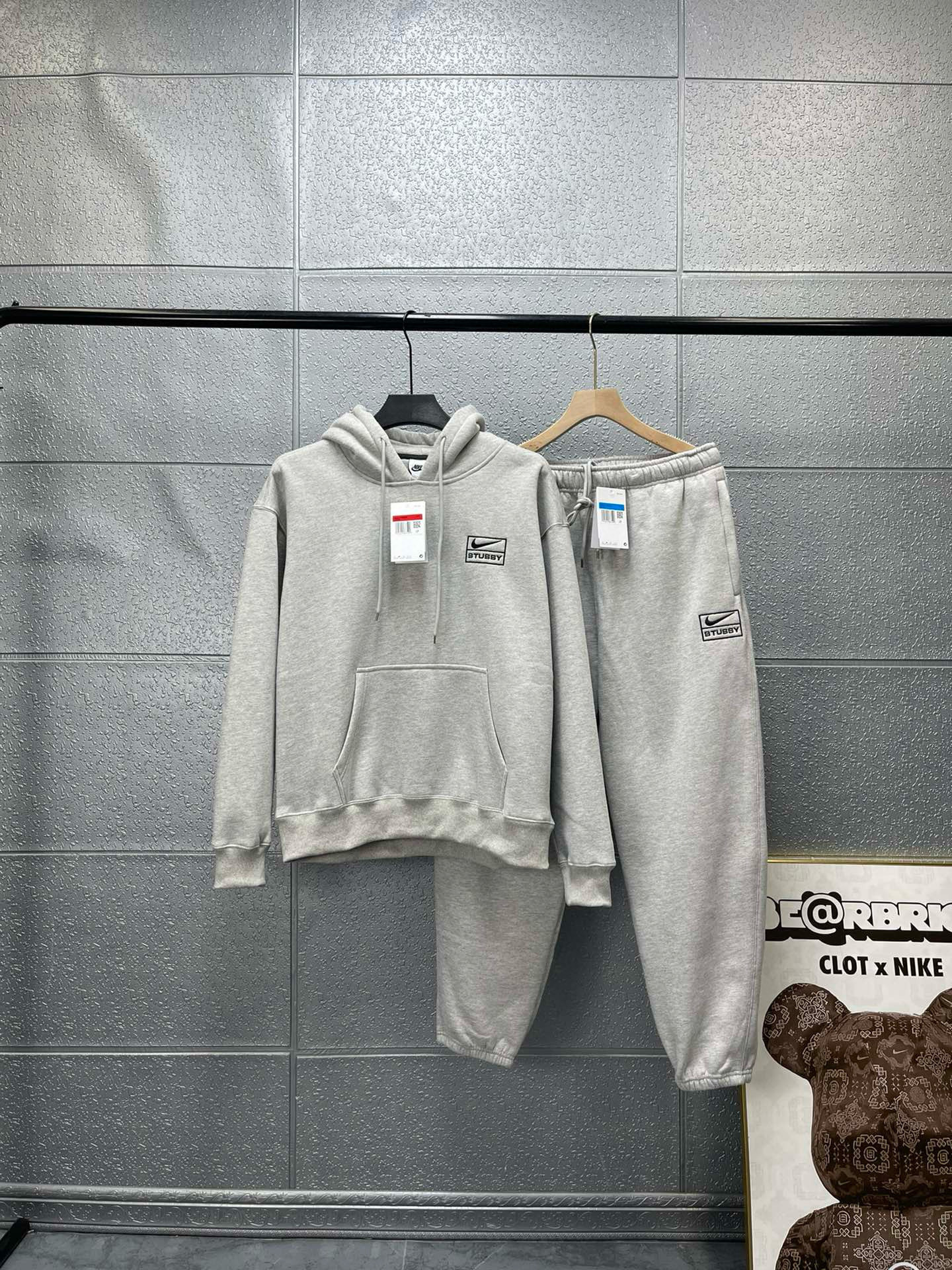 Nike Hoodie — c54ed964 Angle 1