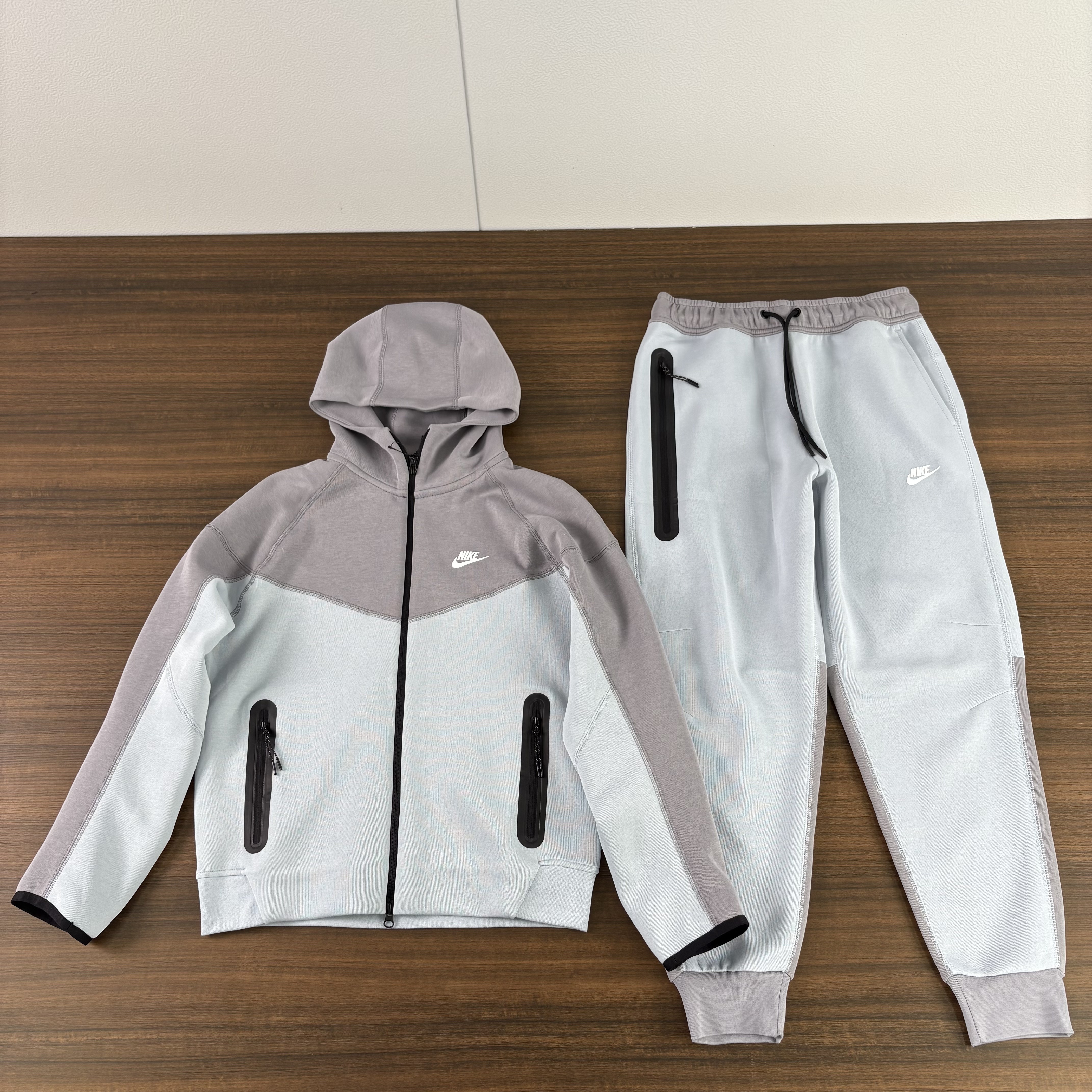 Nike Hoodie — cc336e2d Angle 1