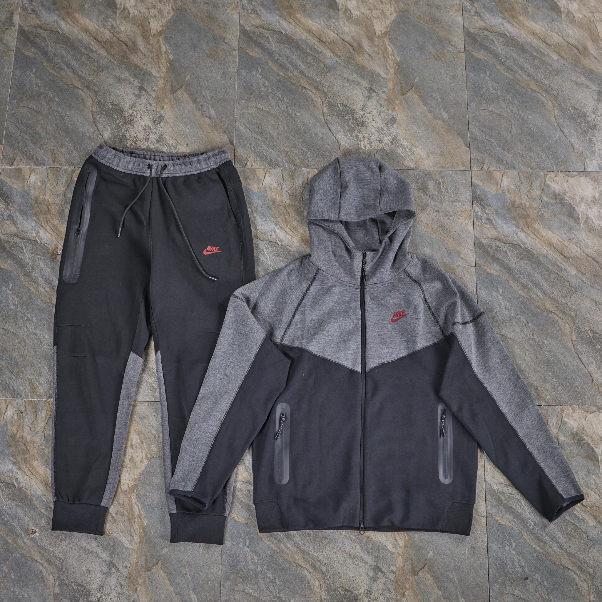 Nike Hoodie — d29a95a3 Angle 1