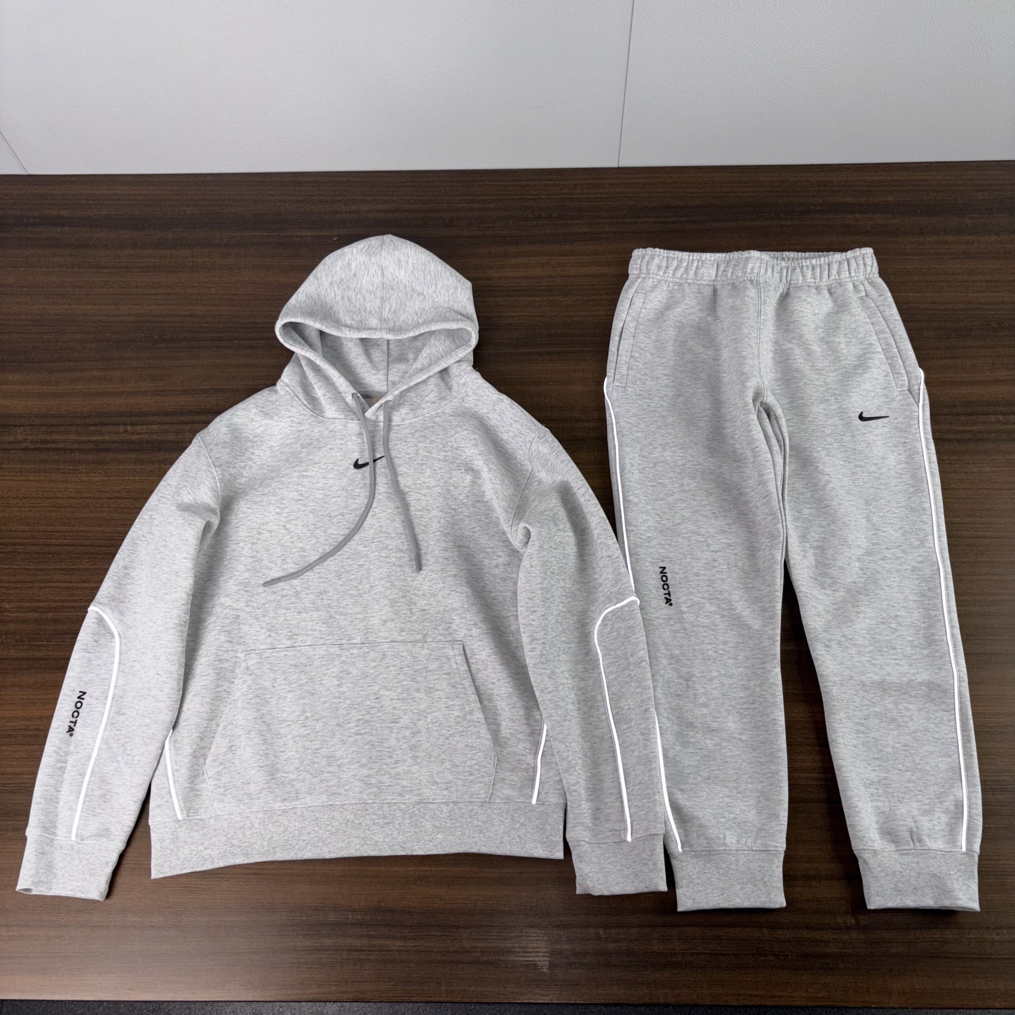 Nike Hoodie — d9c78886 Angle 1