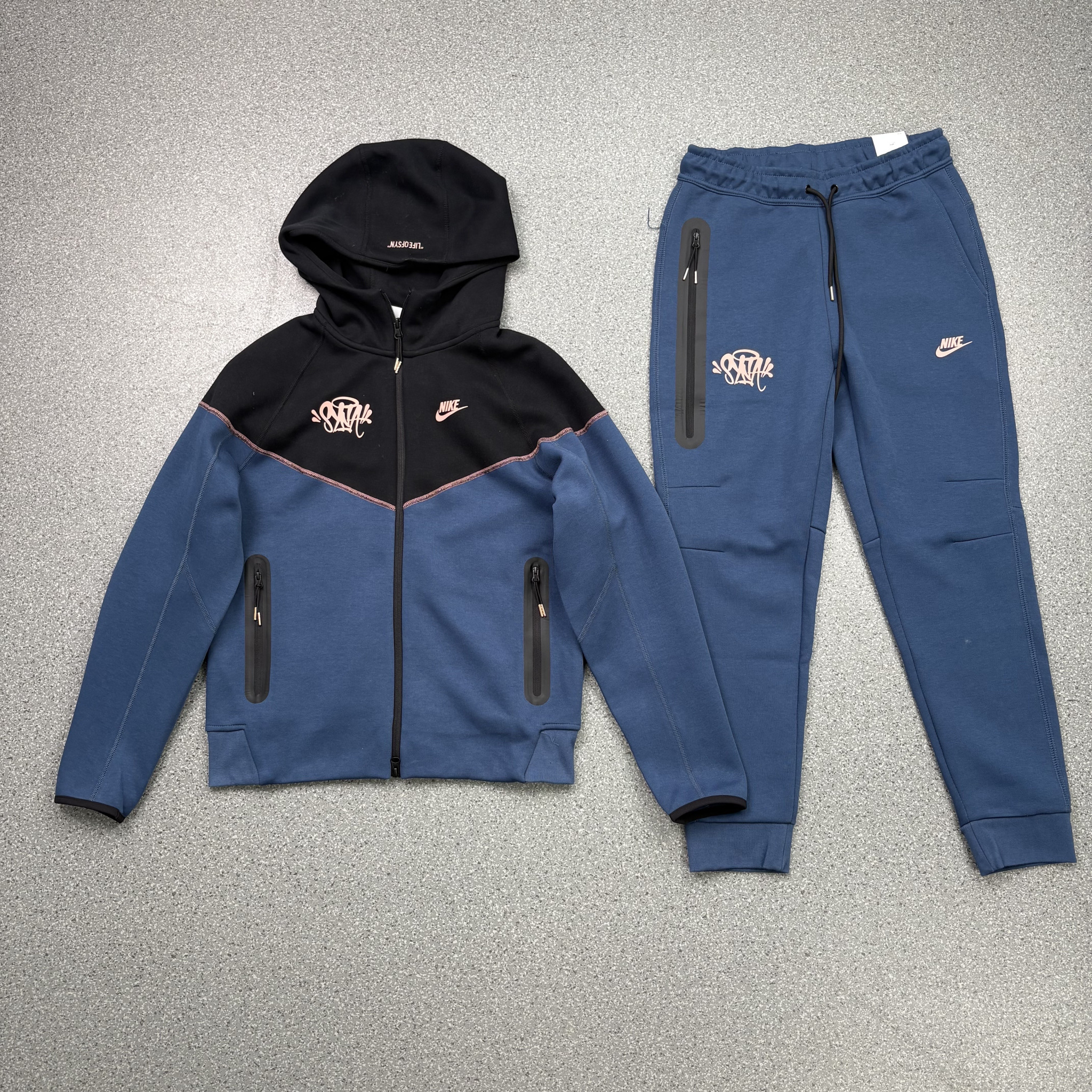 Nike Hoodie — efe1e50c Angle 1
