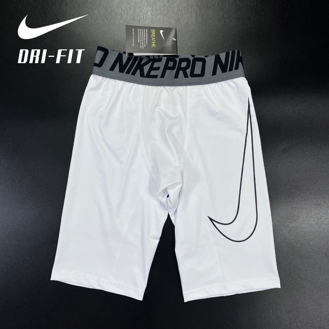 Nike Pants — 1d066f92 Angle 1