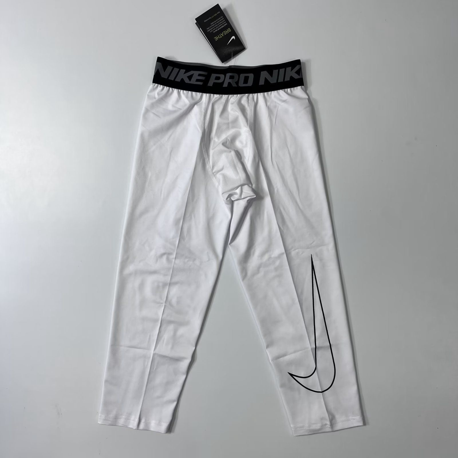 Nike Pants — 2ac926e6 Angle 1