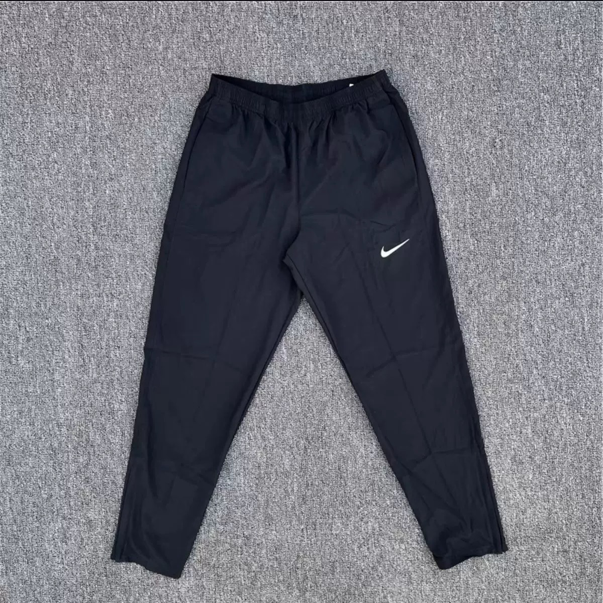 Nike Pants — 4dcee751 Angle 1
