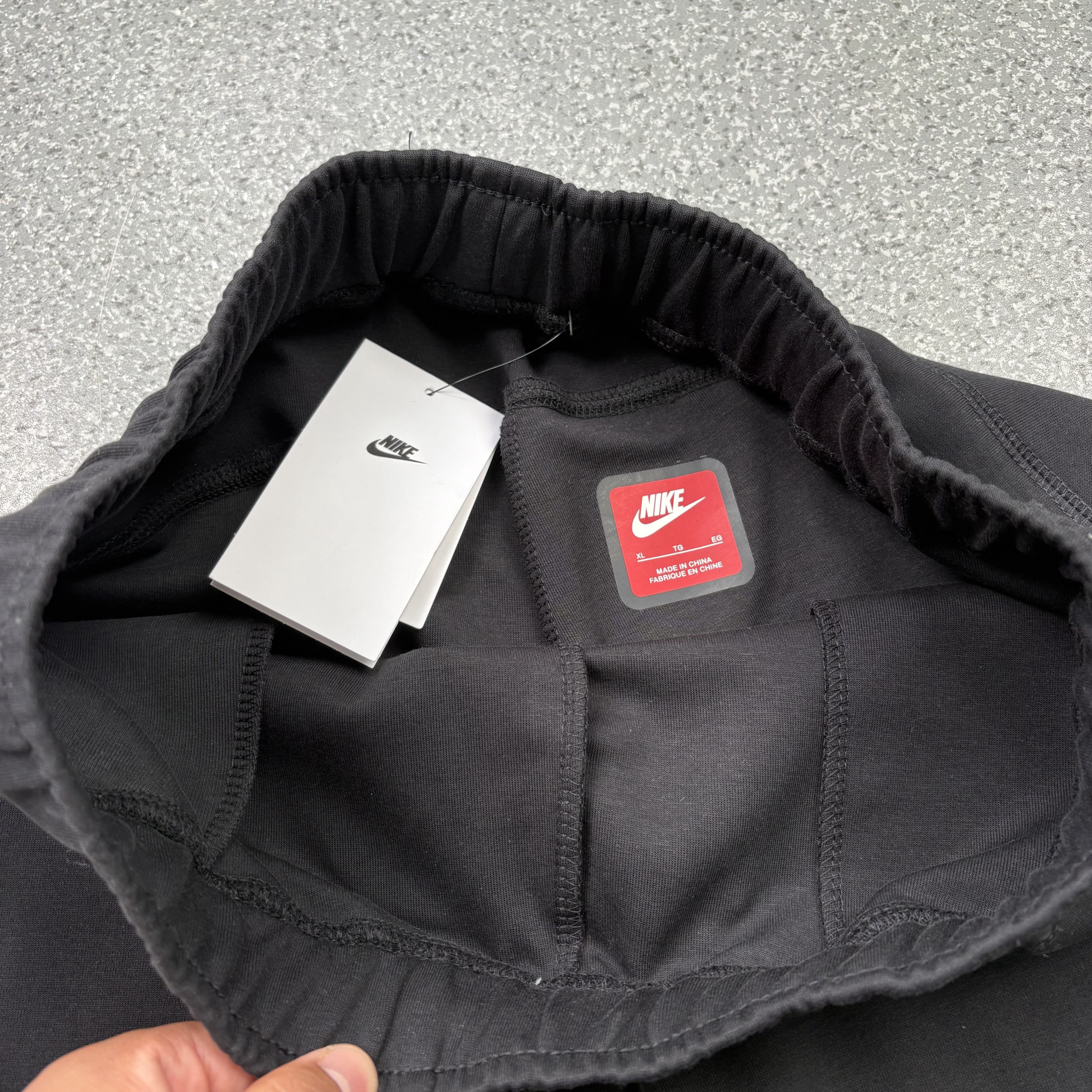 Nike Pants — 4e36ca57 Angle 1