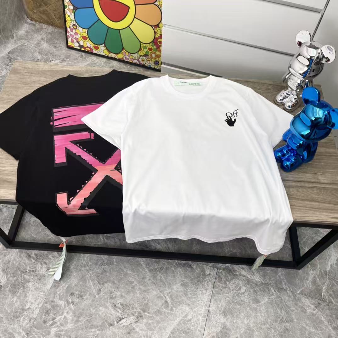Off-white T-Shirt — 539fcd5b Angle 1