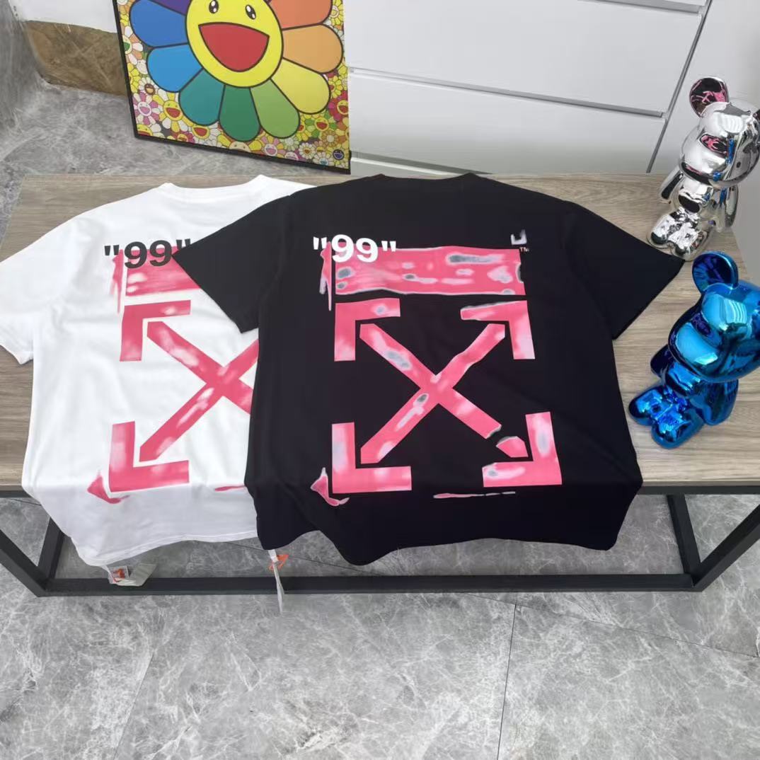 Off-white T-Shirt — 647e0fa2 Angle 1