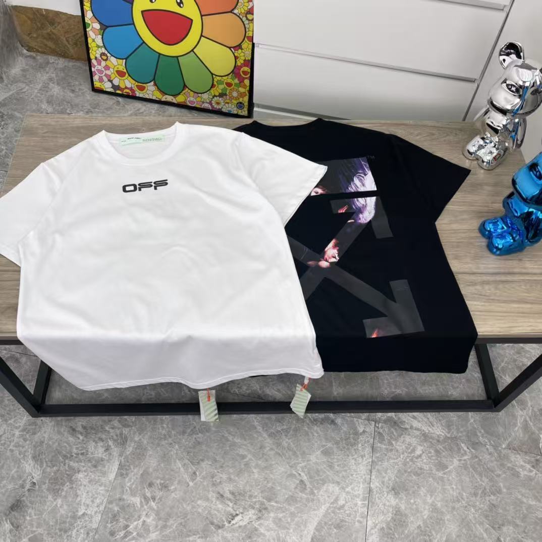 Off-white T-Shirt — a65c4ecc Angle 1