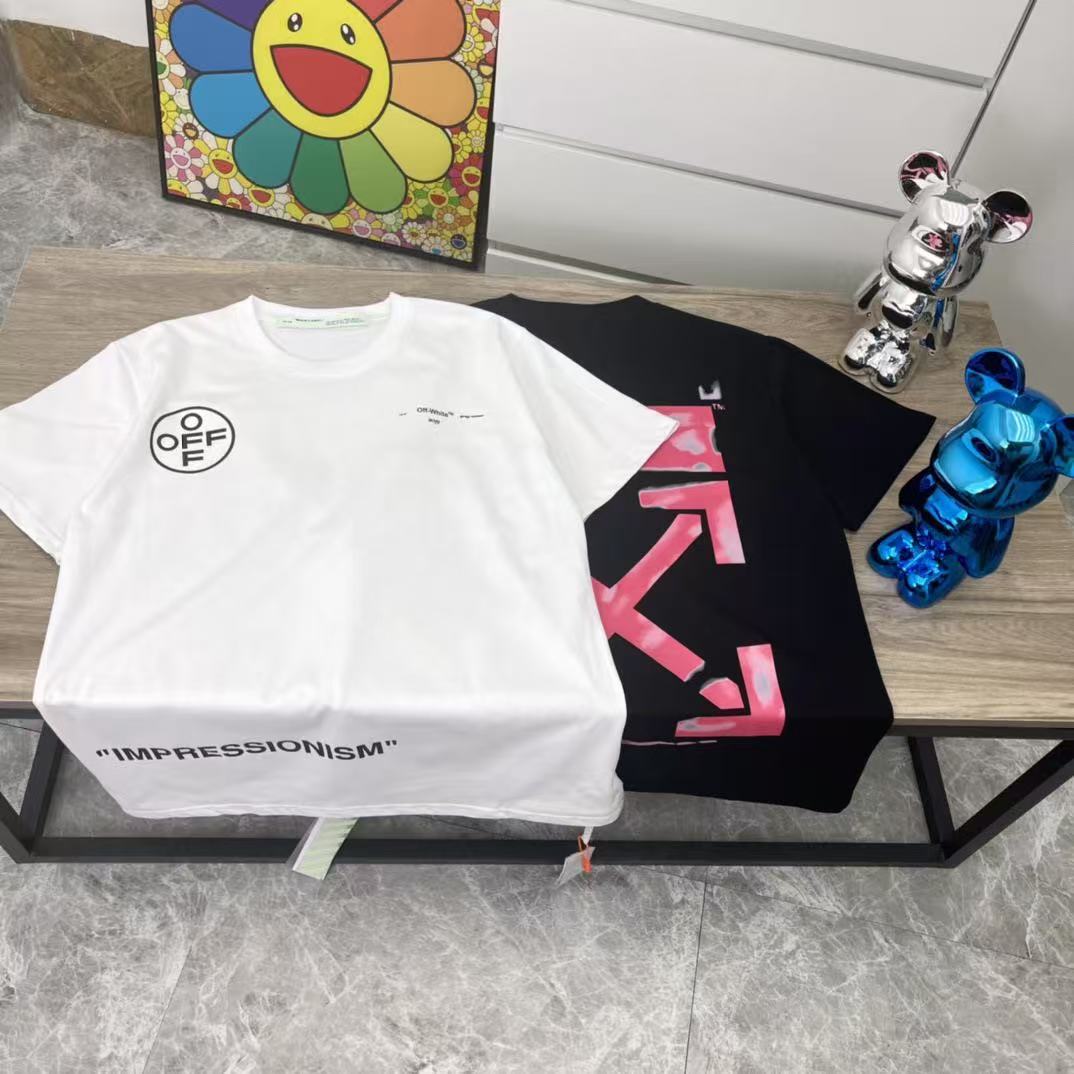 Off-white T-Shirt — b24442e9 Angle 1