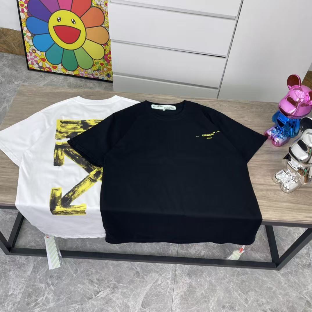 Off-white T-Shirt — be273e85 Angle 1