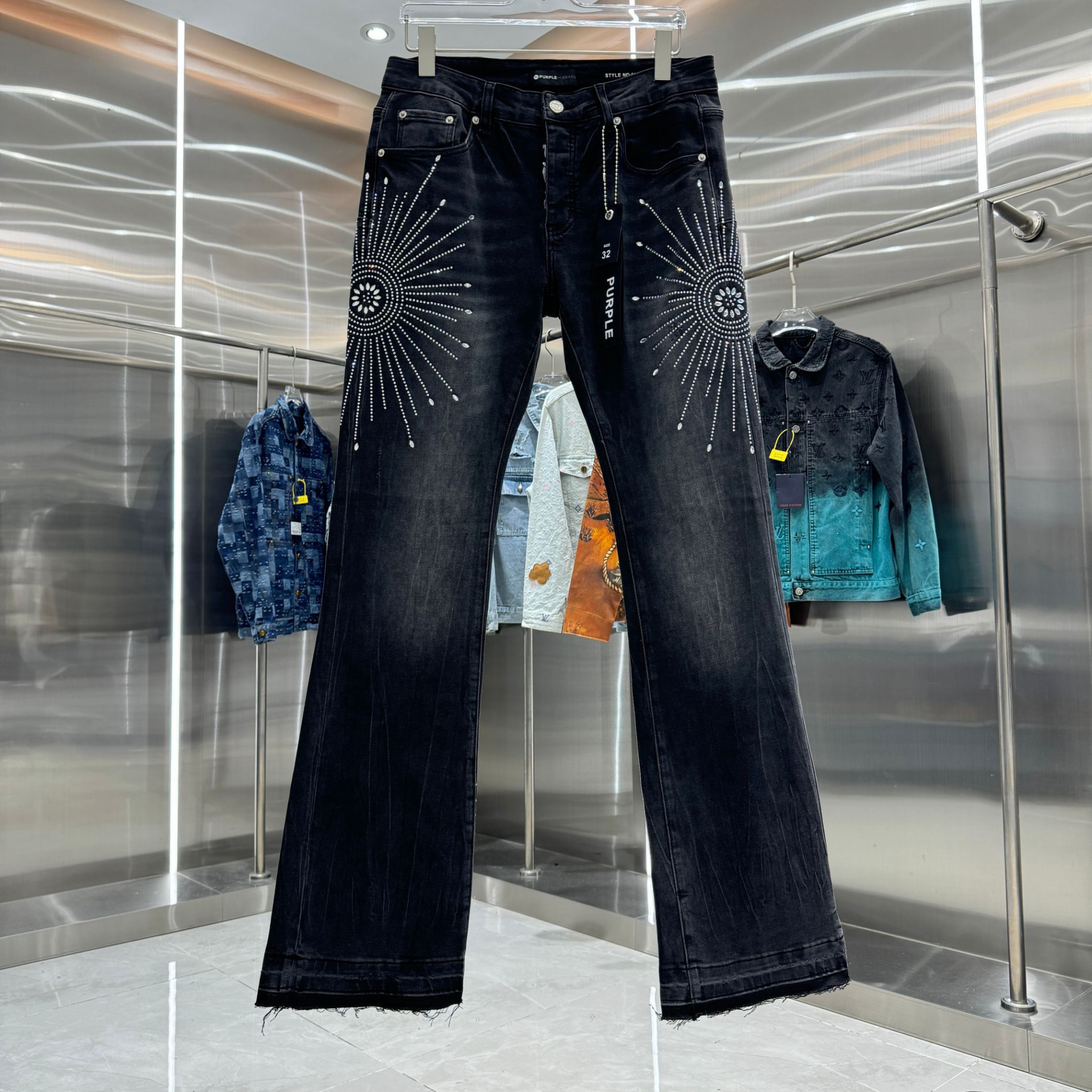 Purple Brand Jeans — b67c3977 Angle 1
