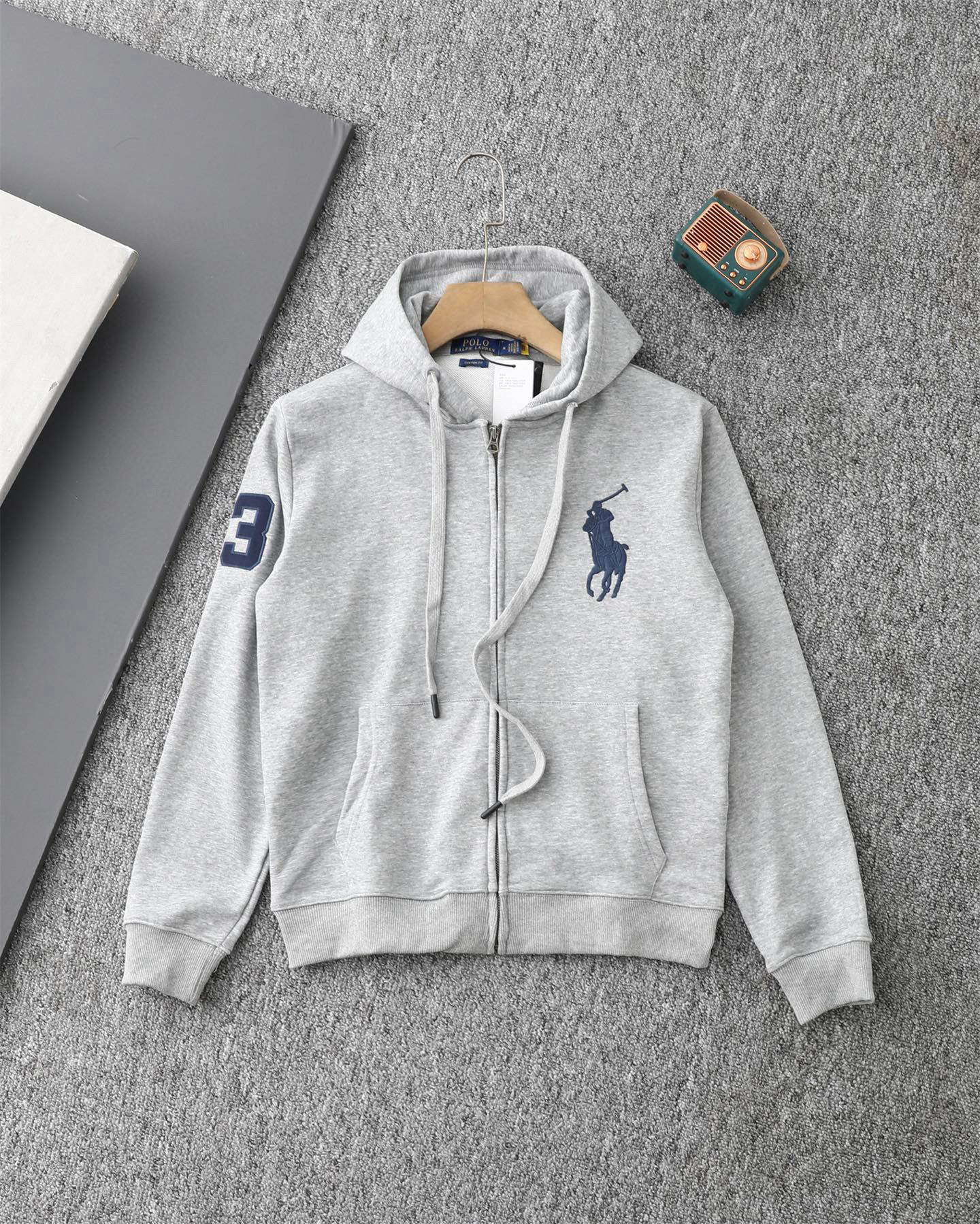 Ralph Lauren Hoodie — b0db3e29 Angle 1