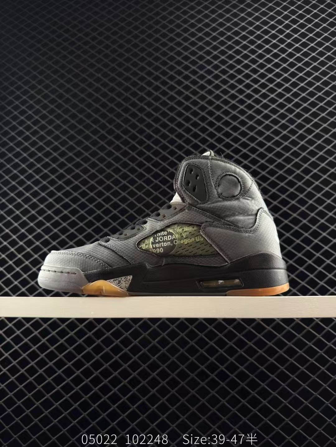 Shoe Air Jordan — 392f9786 Angle 1