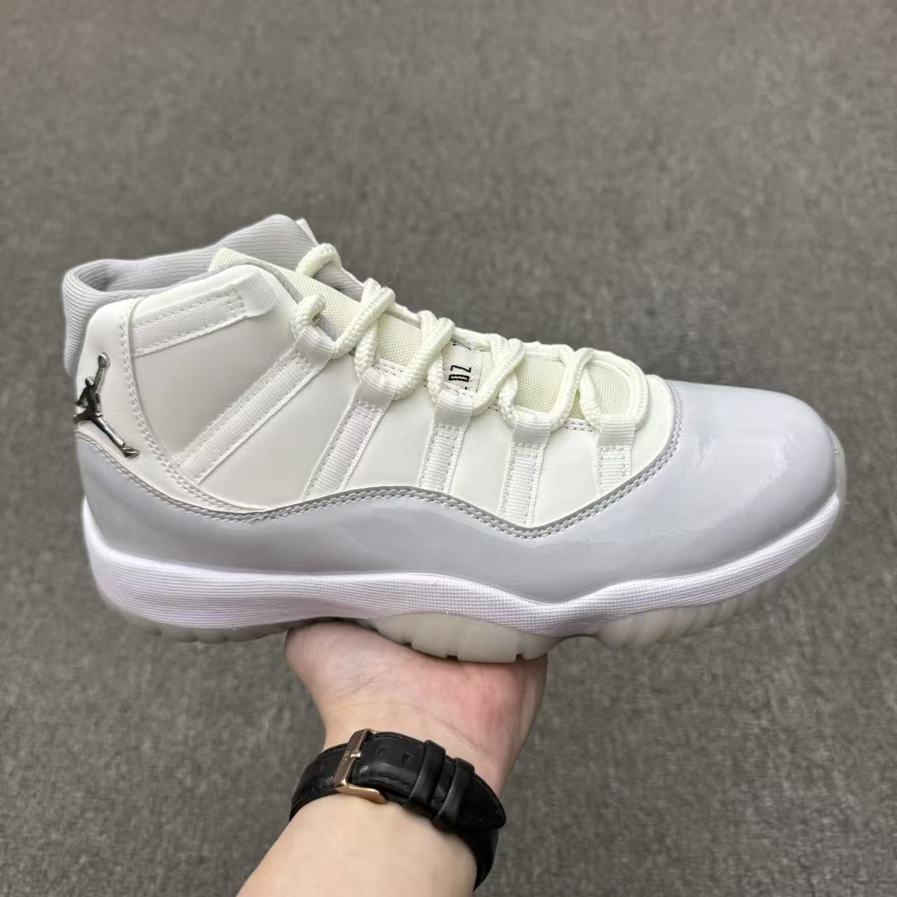 Shoe Air Jordan — b31135c2 Angle 1