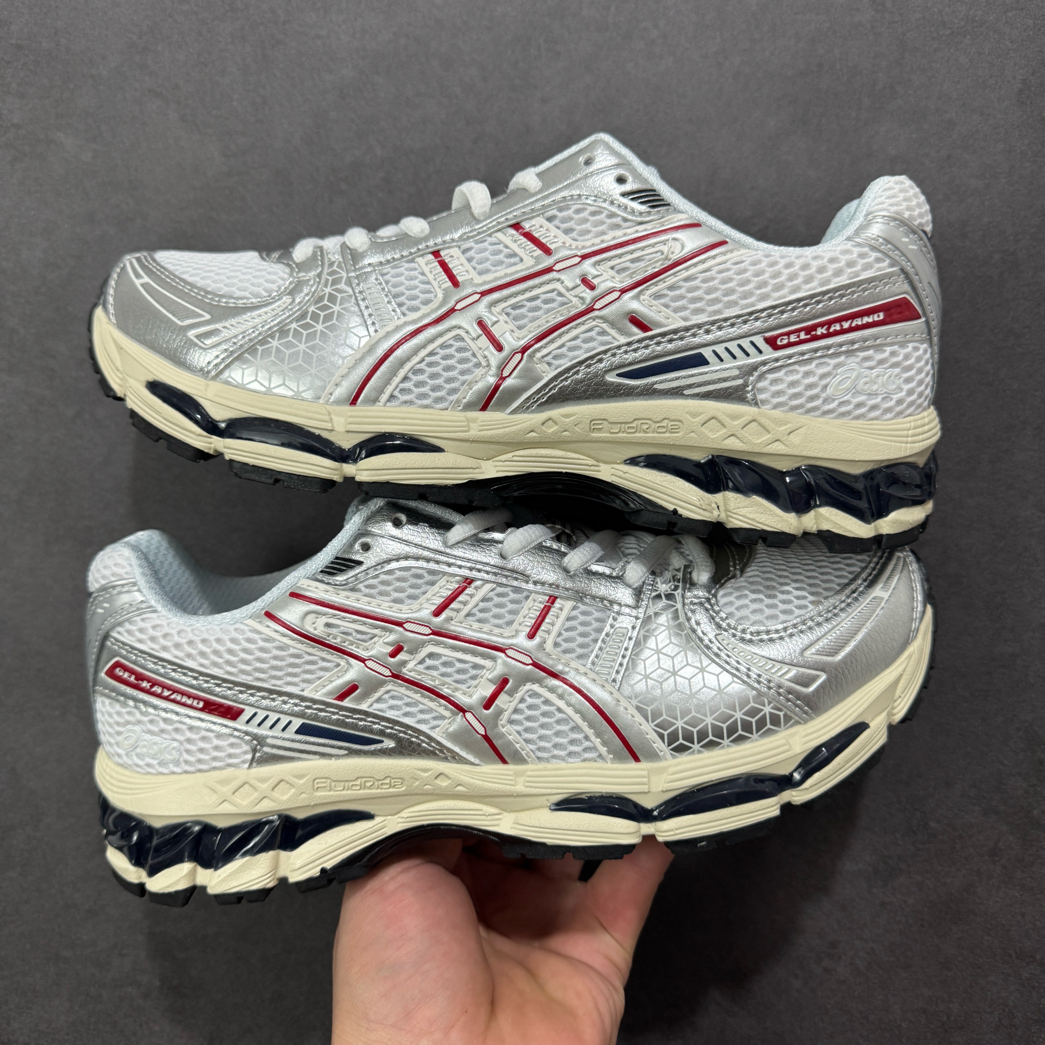 Shoe Ascics — 3c9d316f Angle 1