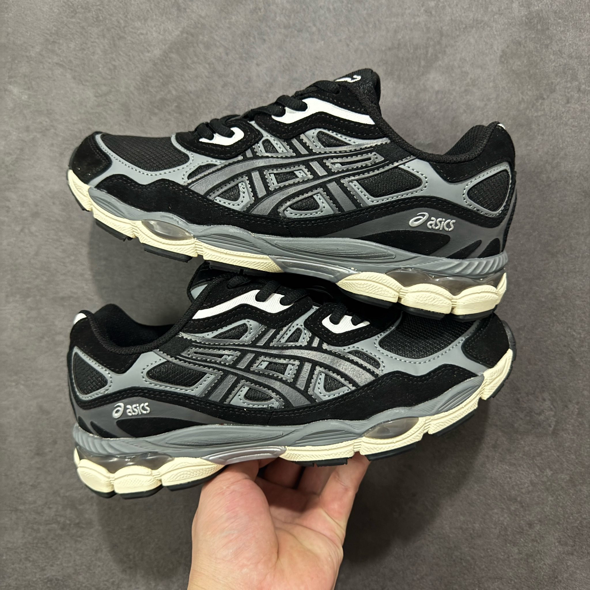Shoe Ascics — 3ed3a0a3 Angle 1