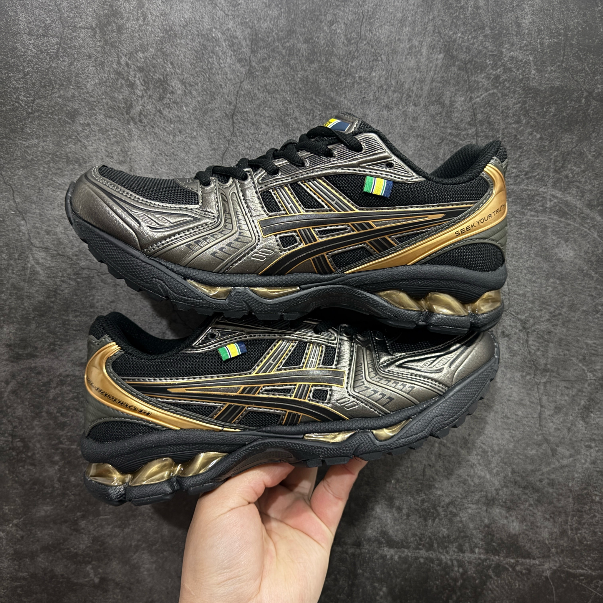 Shoe Ascics — 446e29cf Angle 1