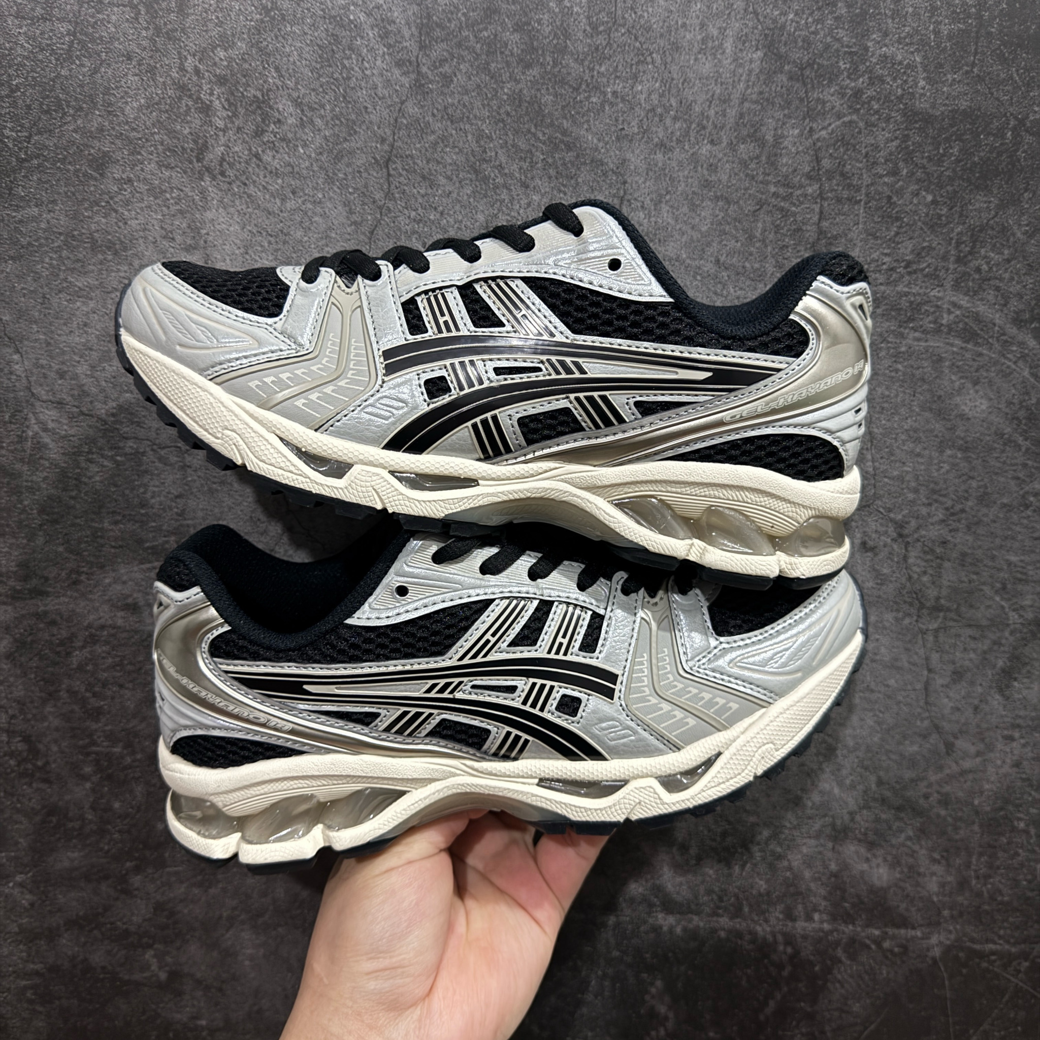 Shoe Ascics — 7d782e88 Angle 1