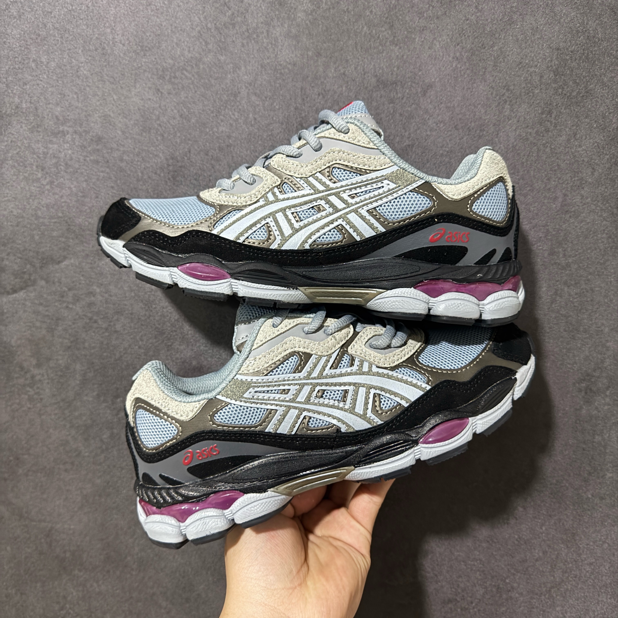Shoe Ascics — 92398251 Angle 1