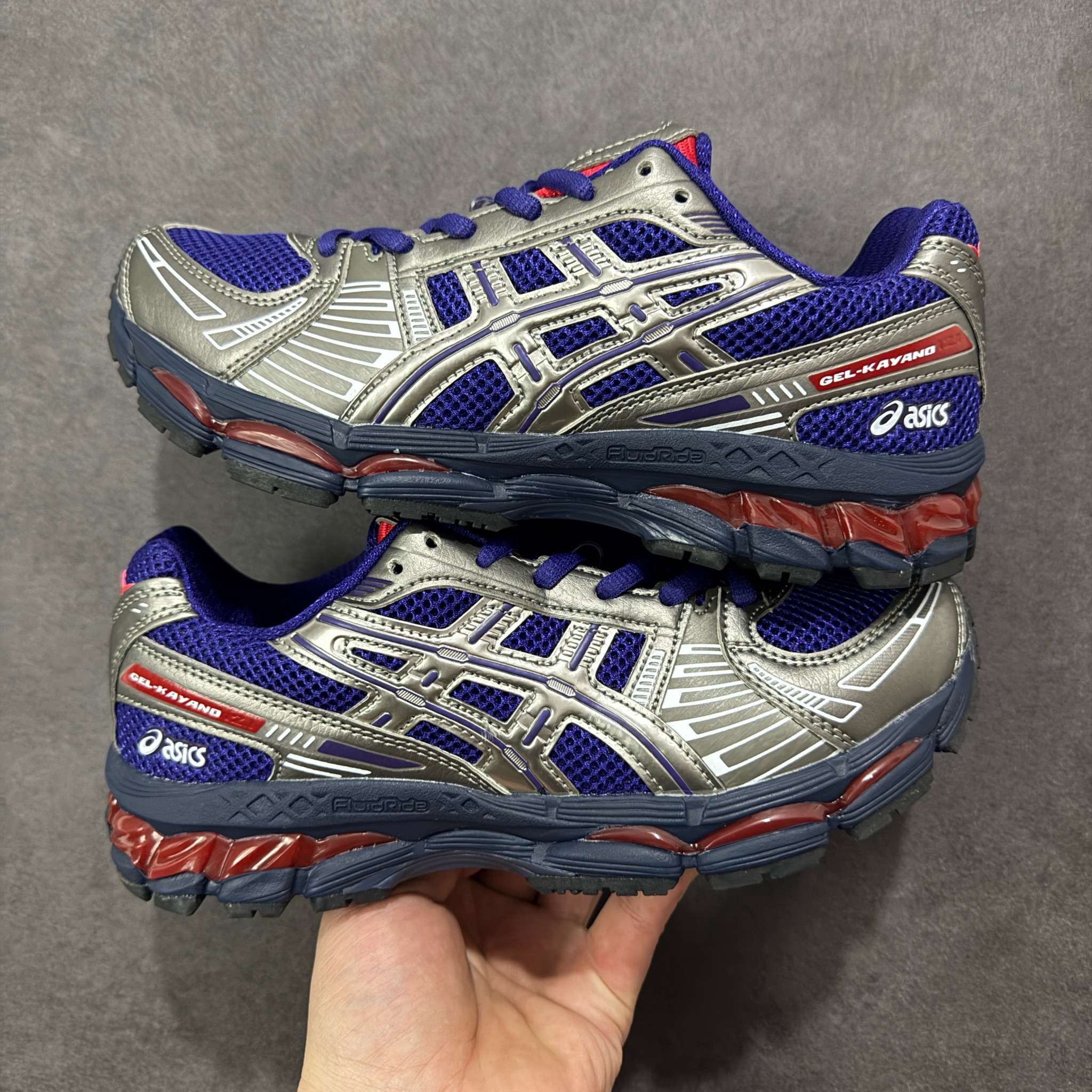 Shoe Ascics — a6e57313 Angle 1