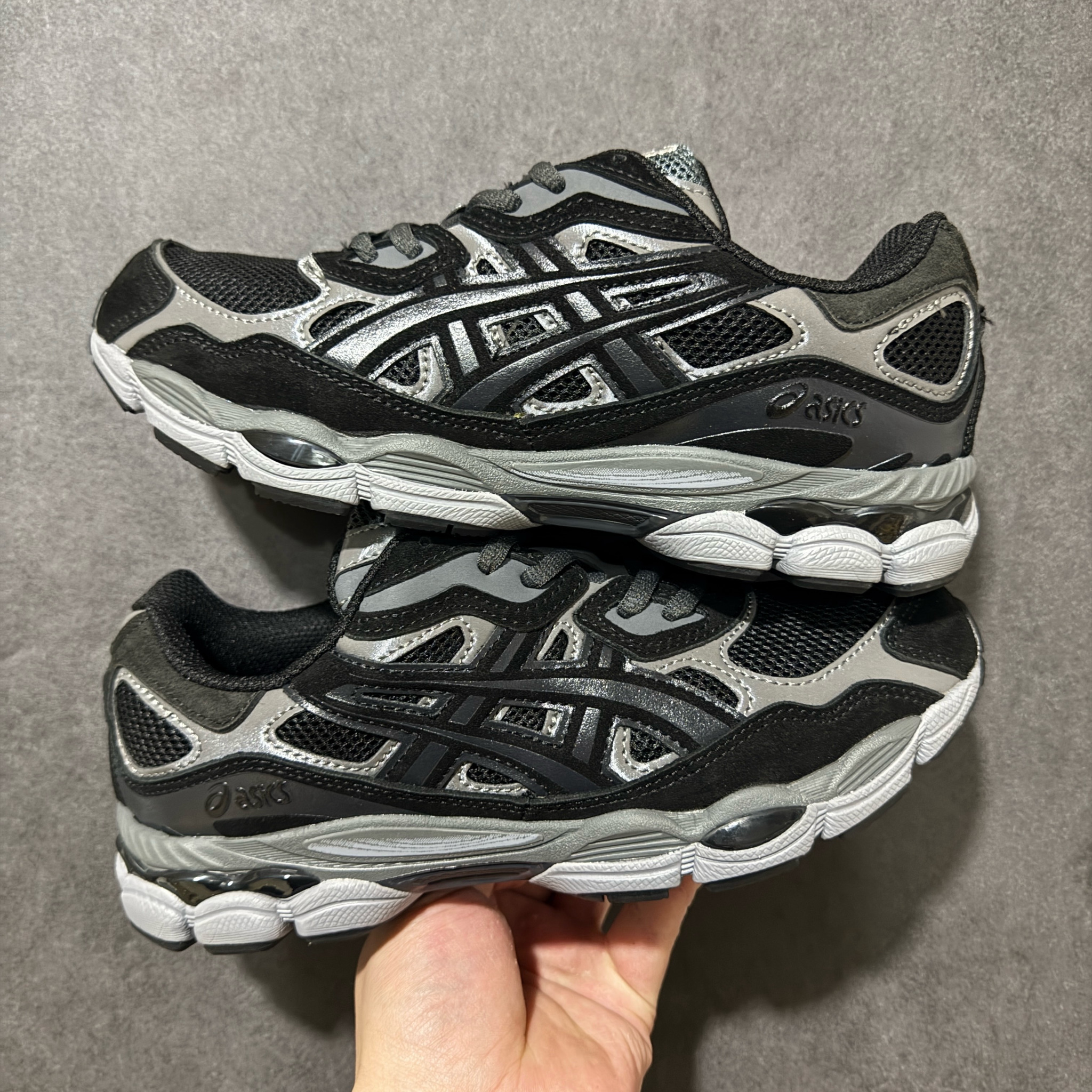 Shoe Ascics — b3c68ce9 Angle 1