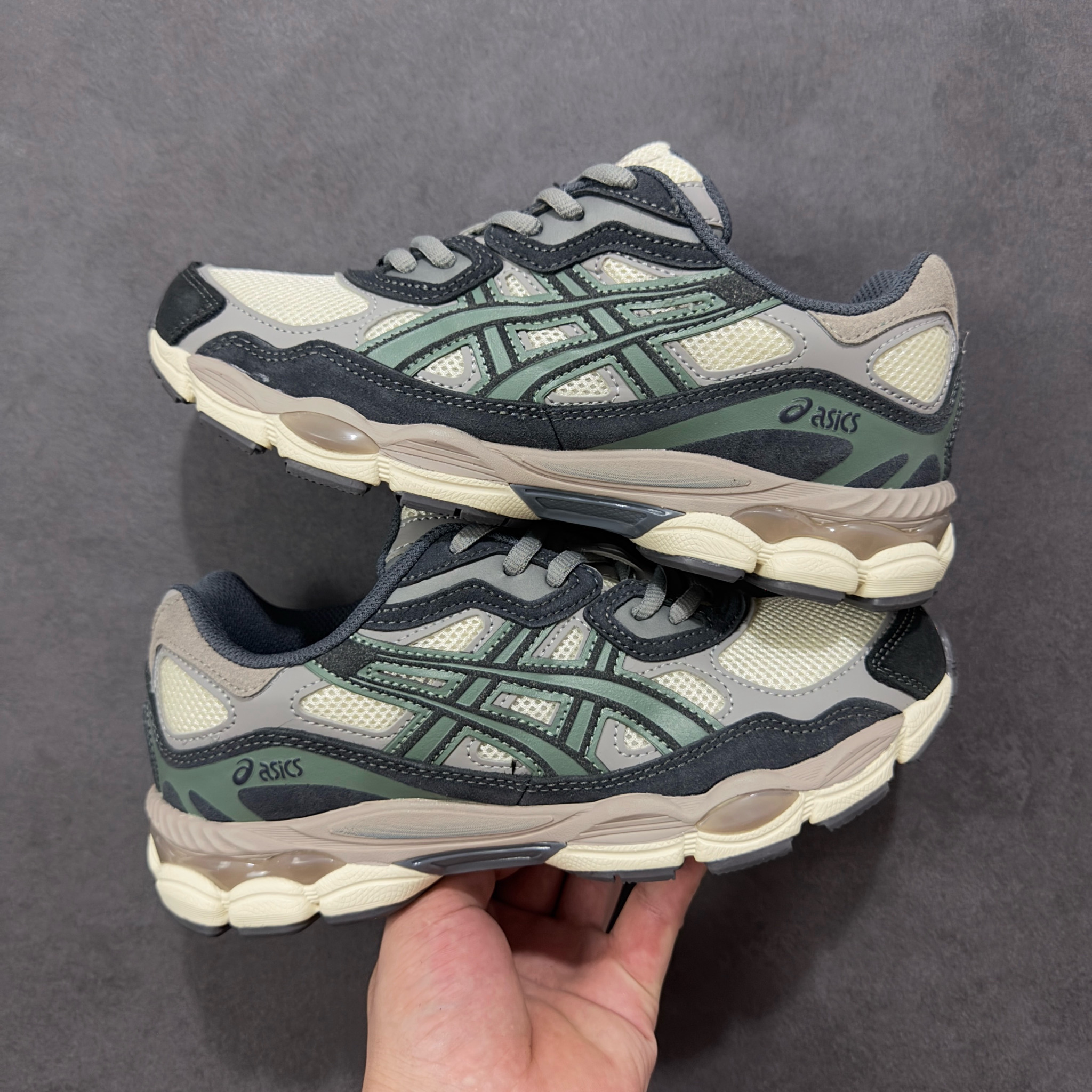 Shoe Ascics — c1223ae5 Angle 1