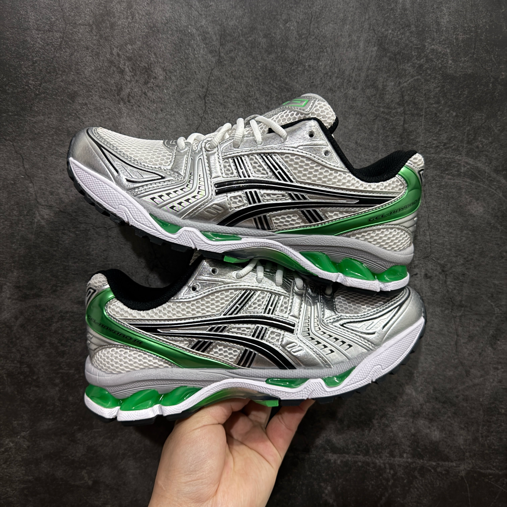 Shoe Ascics — fa9a420d Angle 1