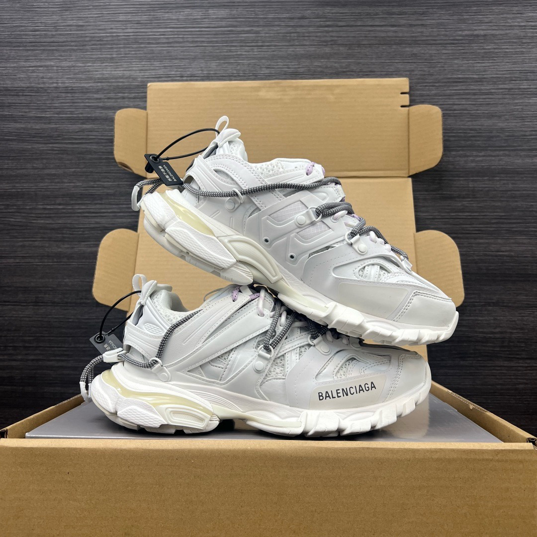 Shoe Balenciaga shoe — 147075cf Angle 1