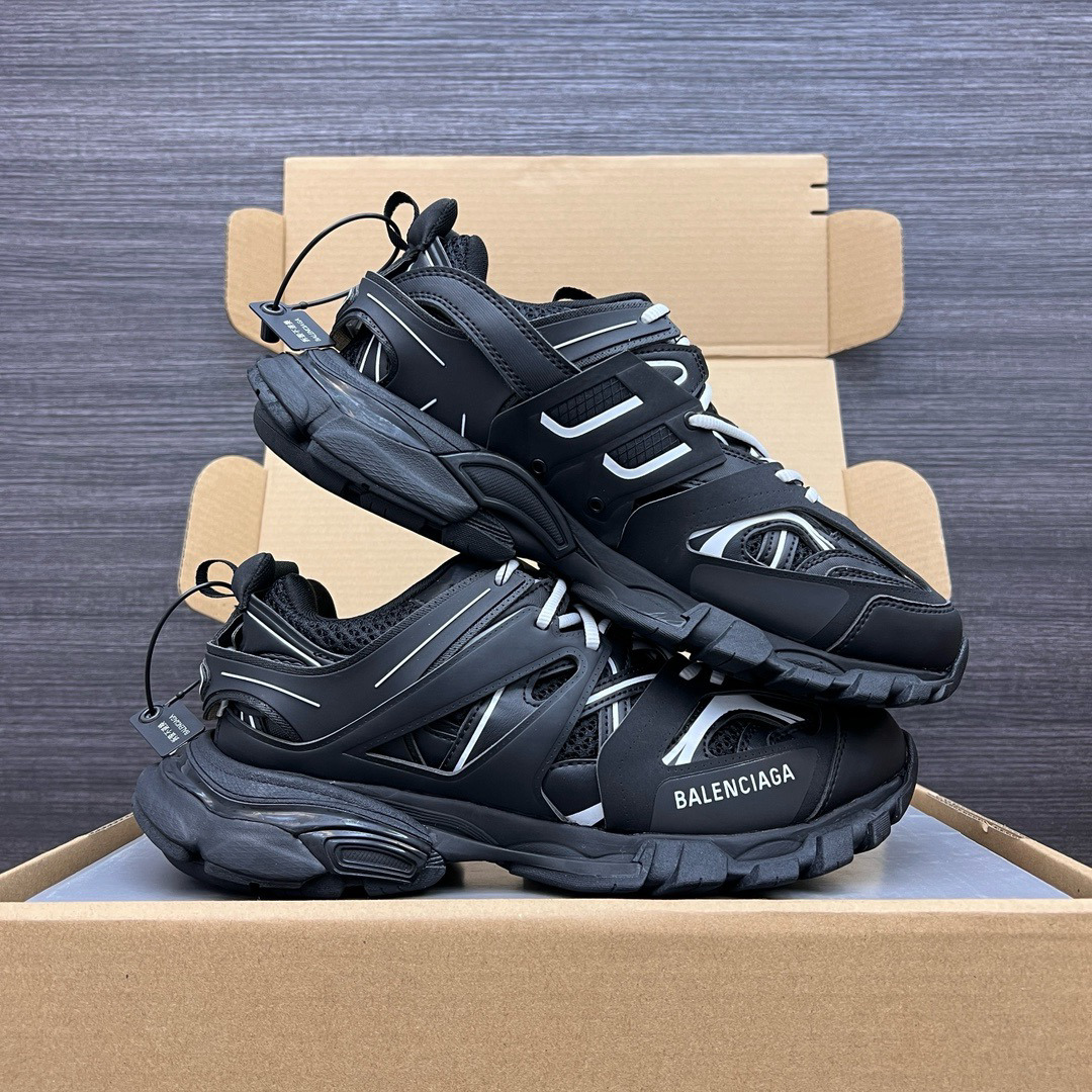 Shoe Balenciaga shoe — 36e842e9 Angle 1