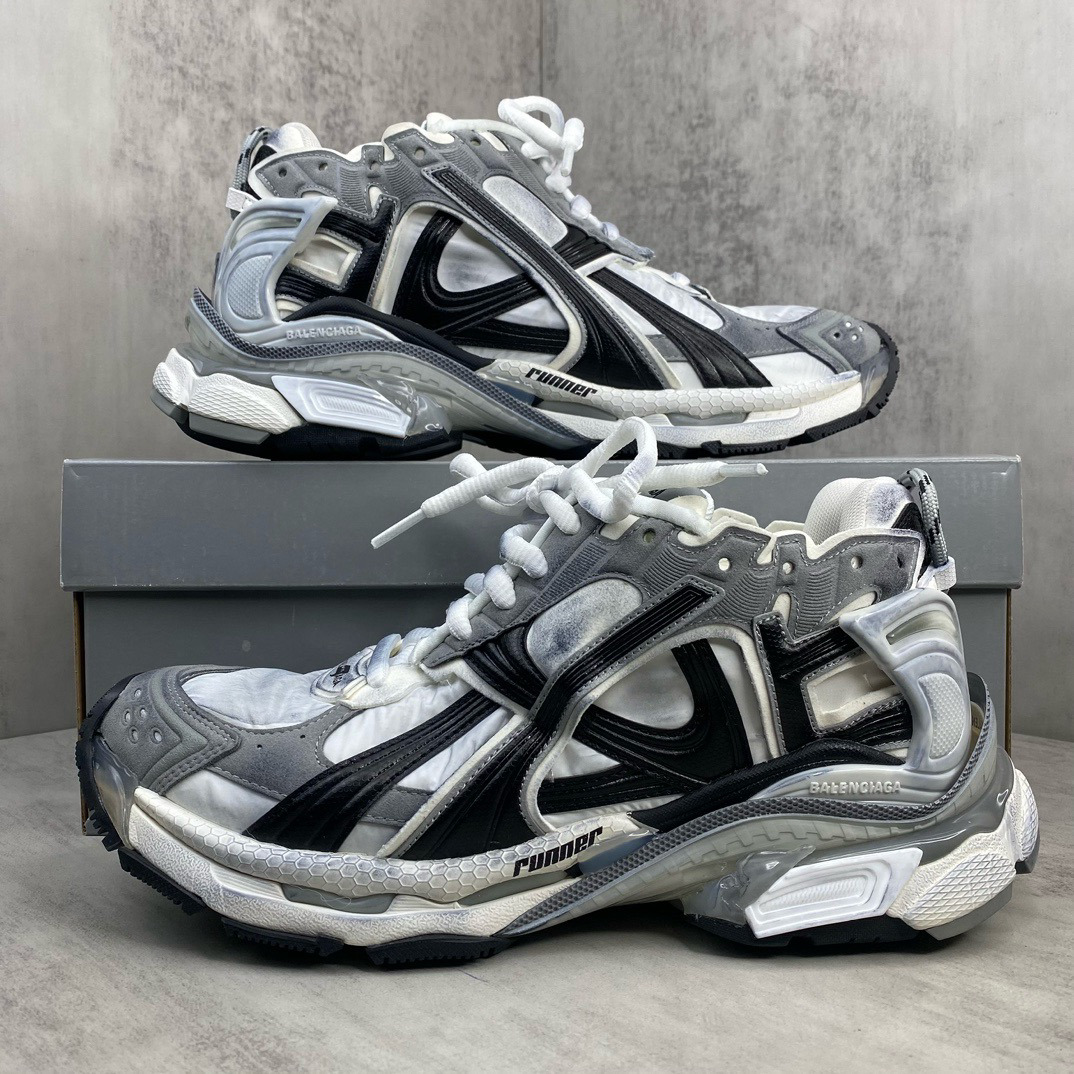 Shoe Balenciaga shoe — 4a88b093 Angle 1