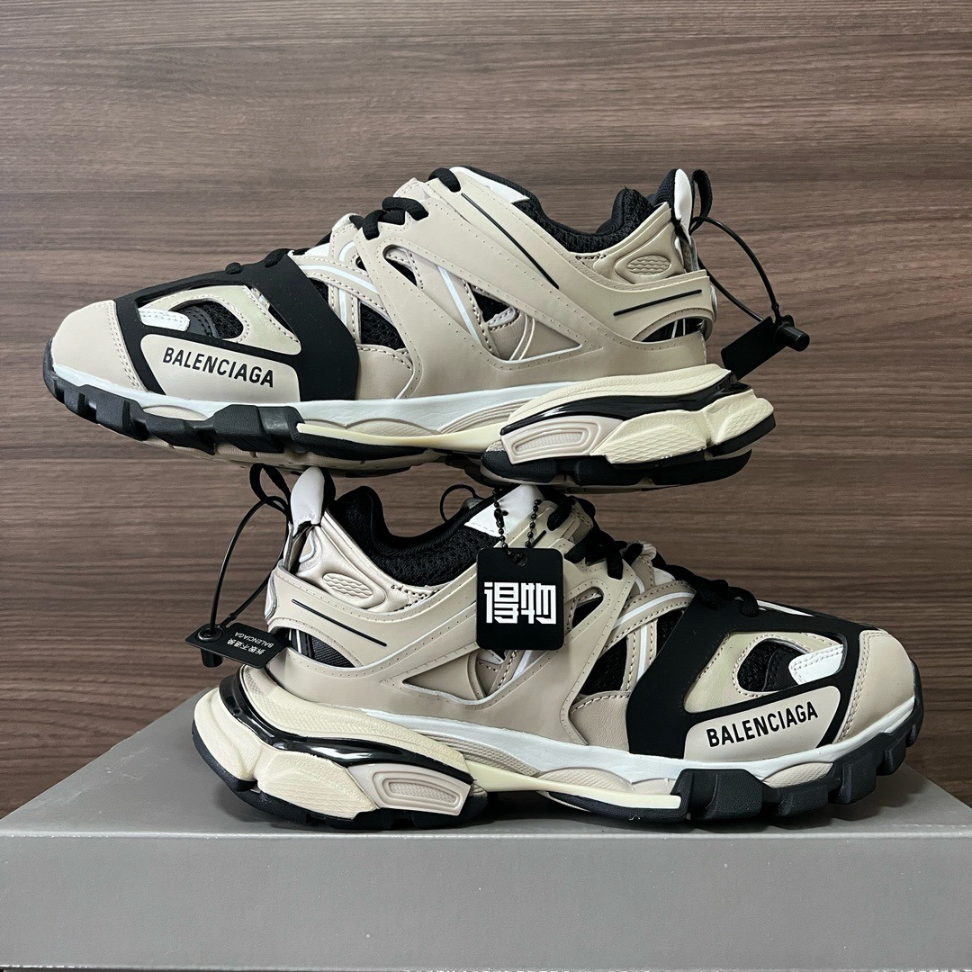 Shoe Balenciaga shoe — 8d7362b8 Angle 1
