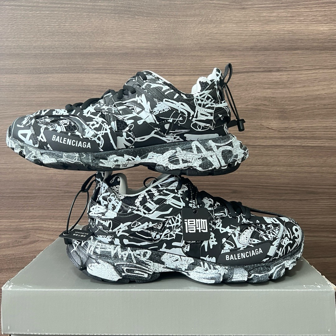 Shoe Balenciaga shoe — 941daa0b Angle 1