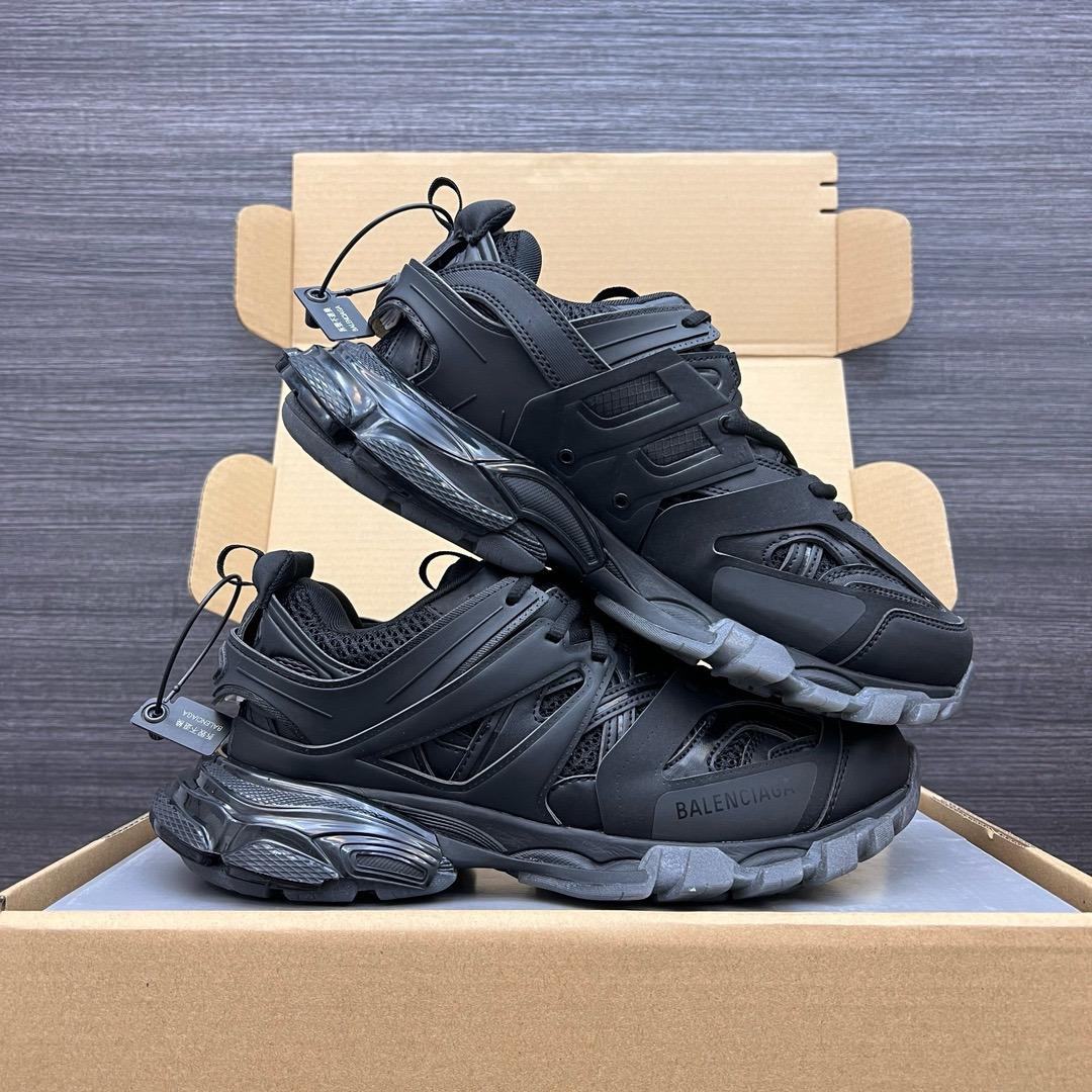 Shoe Balenciaga shoe — e5591f0f Angle 1
