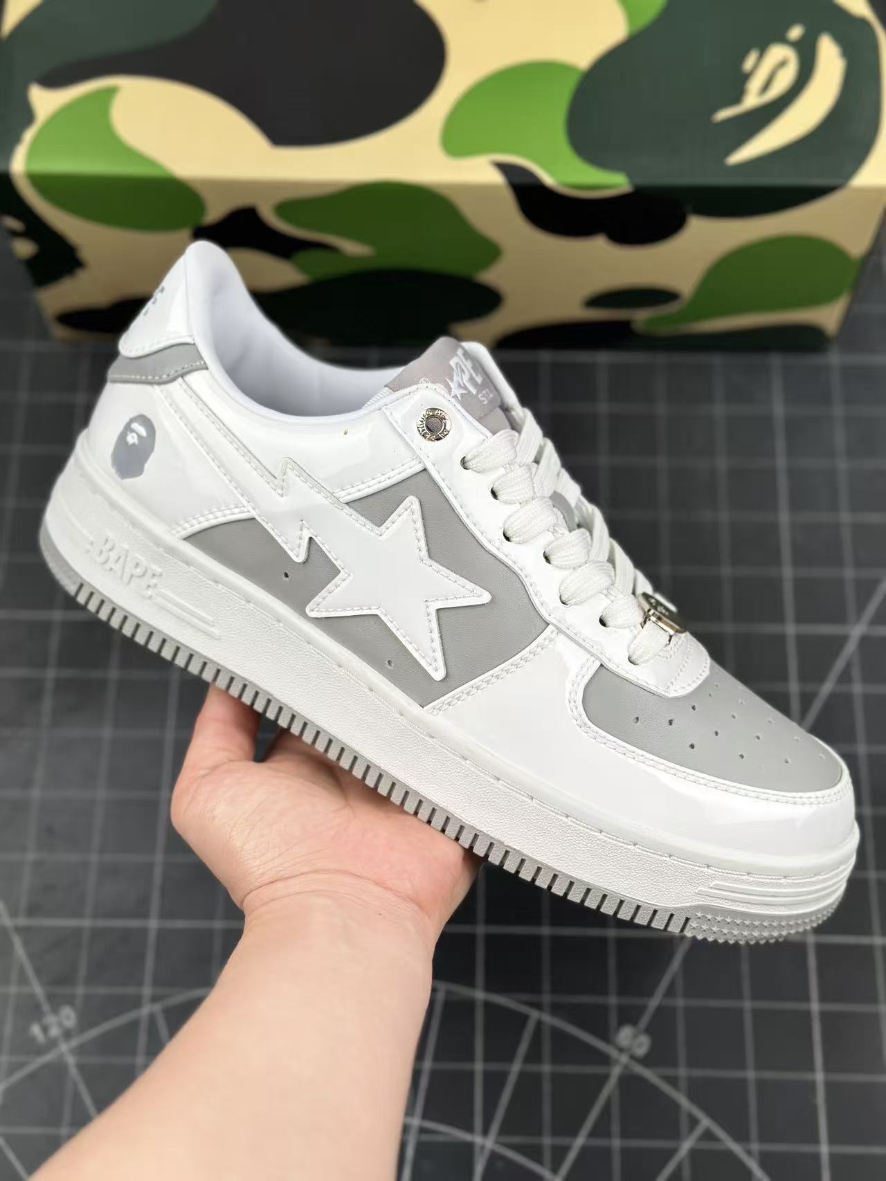 Shoe BAPE — 209bb0c0 Angle 1