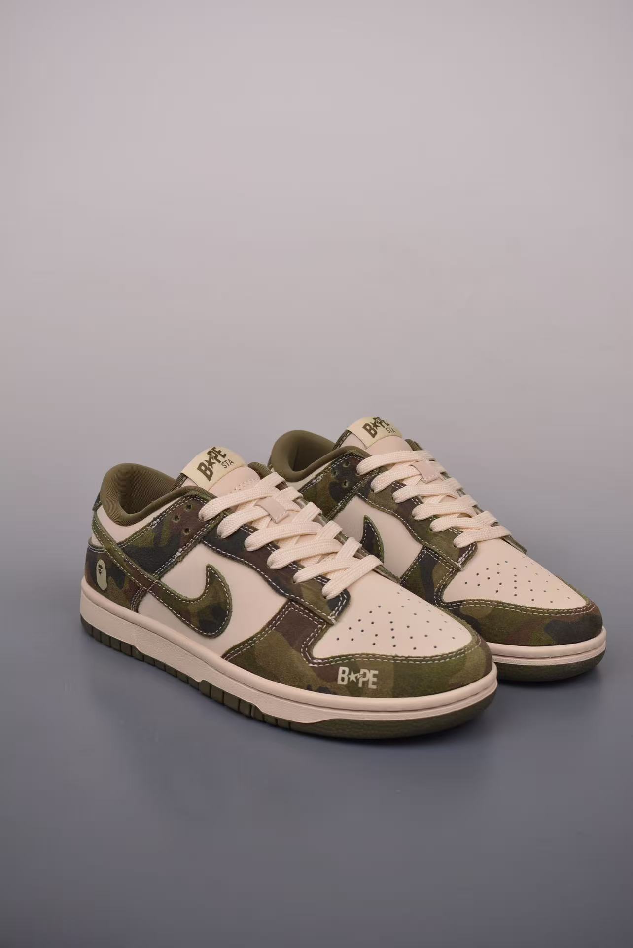Shoe BAPE — 2b04a535 Angle 1
