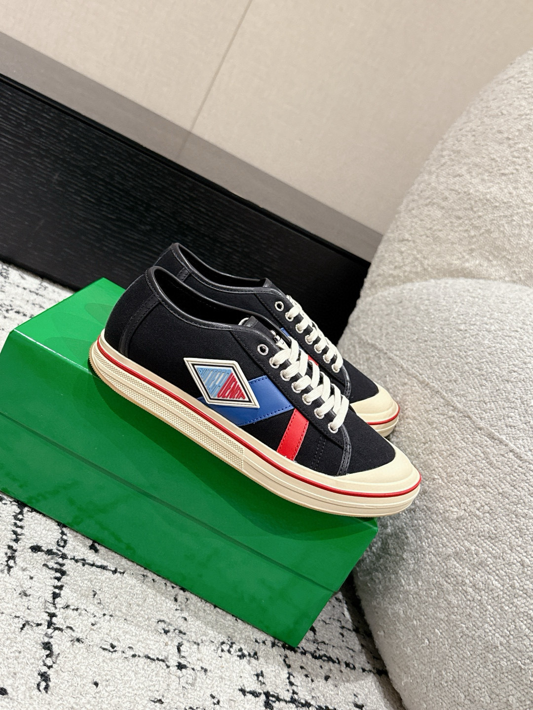 Shoe Bottega Veneta Shoes Collection — 2893a8e5 Angle 1