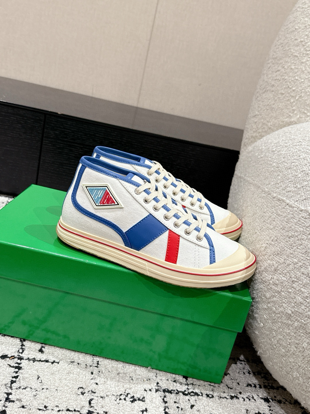 Shoe Bottega Veneta Shoes Collection — cc7aeb55 Angle 1