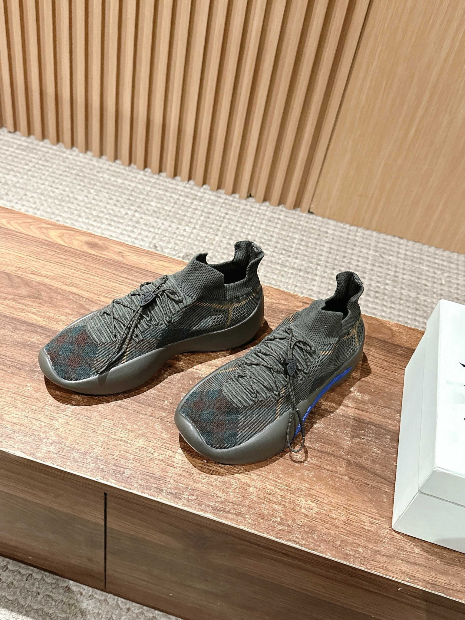 Shoe Burberry shoes — 39ef48ca Angle 1