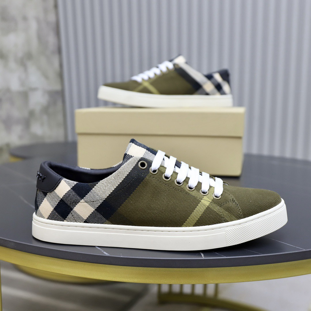 Shoe Burberry shoes — 58805e8a Angle 1