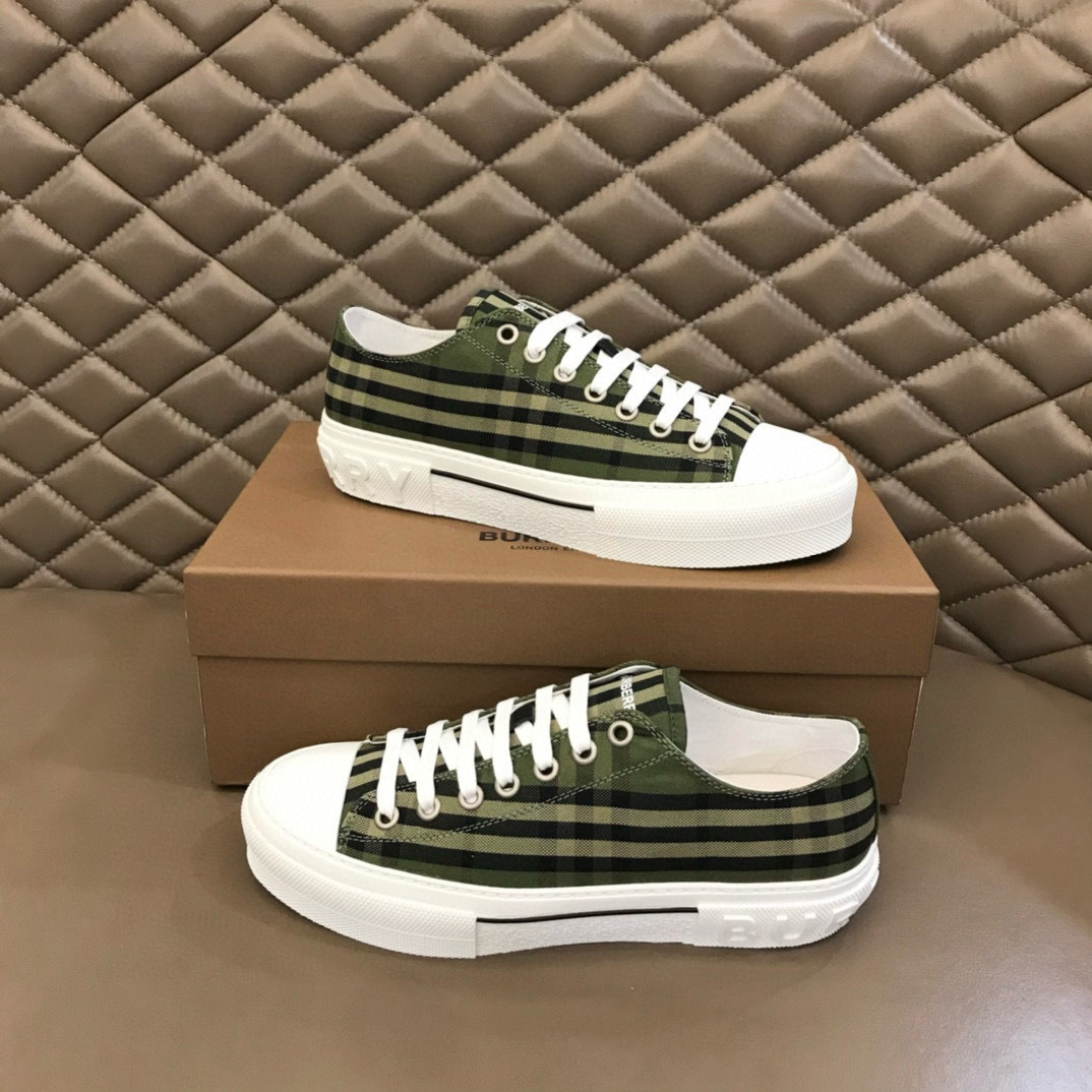 Shoe Burberry shoes — 803ae147 Angle 1