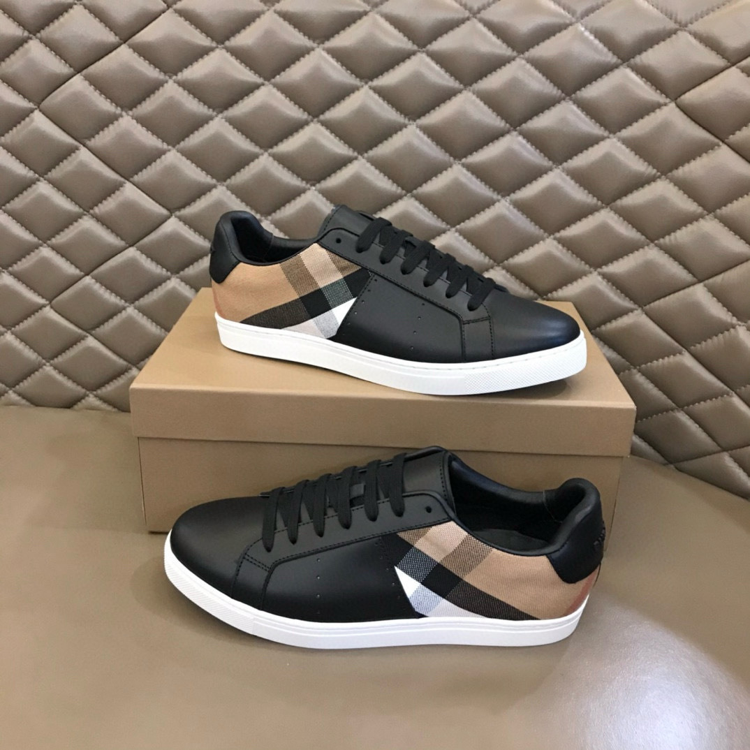 Shoe Burberry shoes — 8957b4ab Angle 1