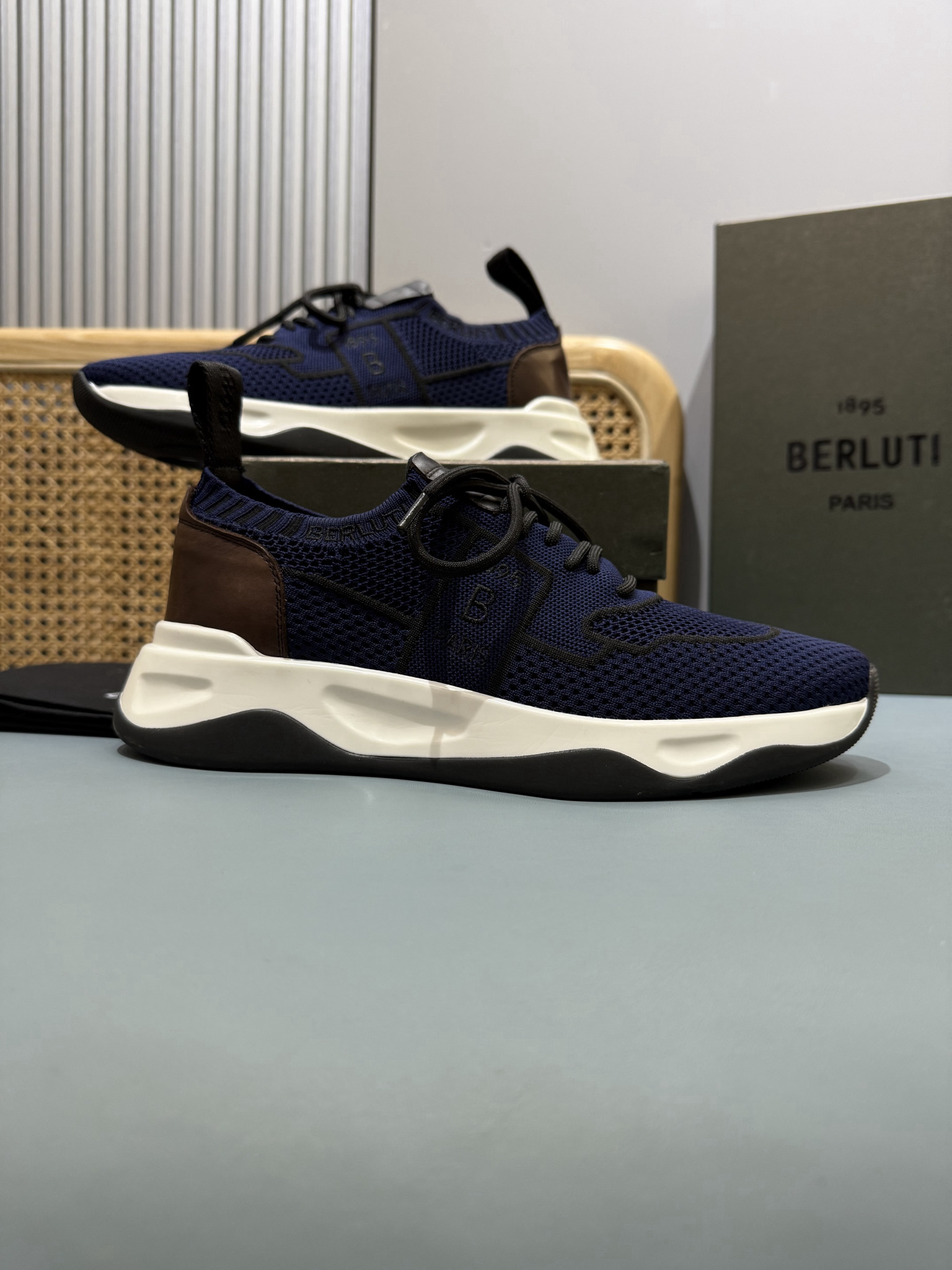 Shoe Burberry shoes — dde407d0 Angle 1