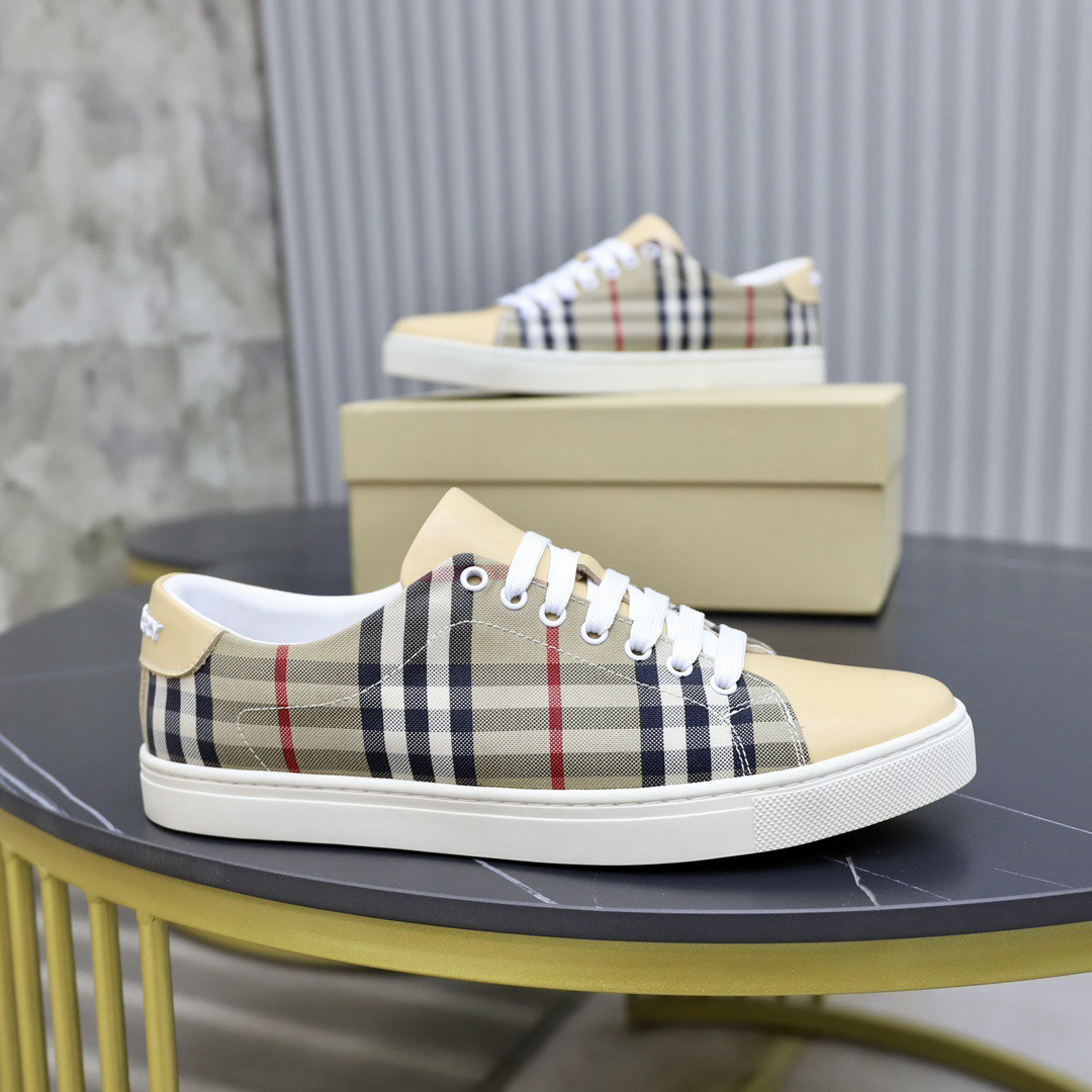 Shoe Burberry shoes — f13dbfed Angle 1