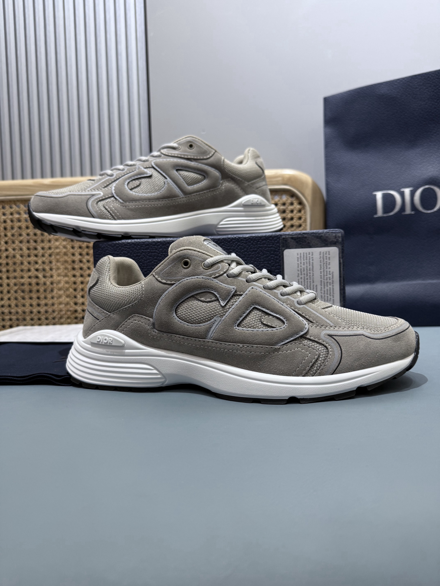 Shoe Dior Shoes — 02cb695d Angle 1